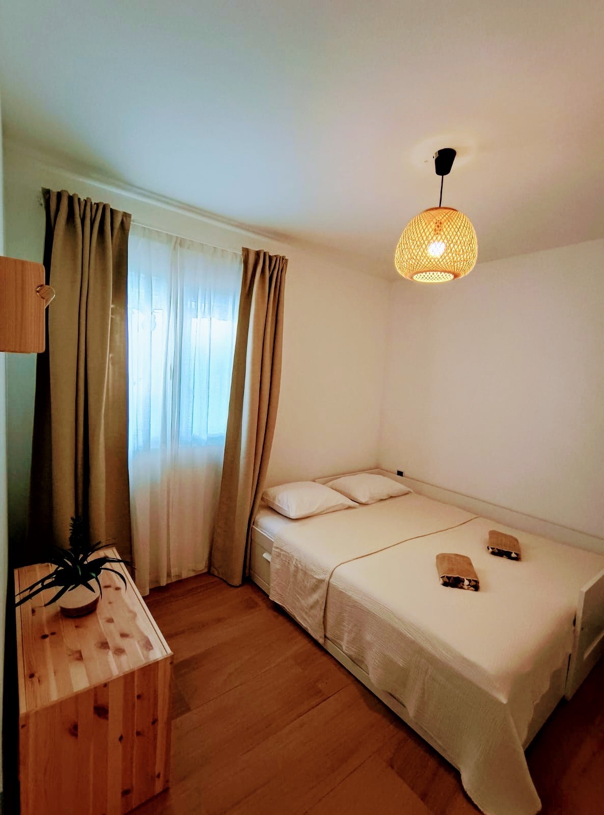 Two bedroom apartment with terrace and sea view Povlja, Brač  A-a