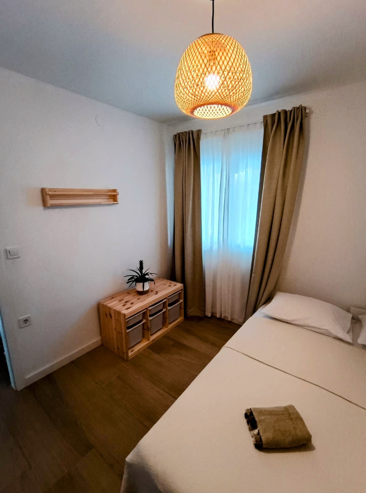 Two bedroom apartment with terrace and sea view Povlja, Brač  A-a