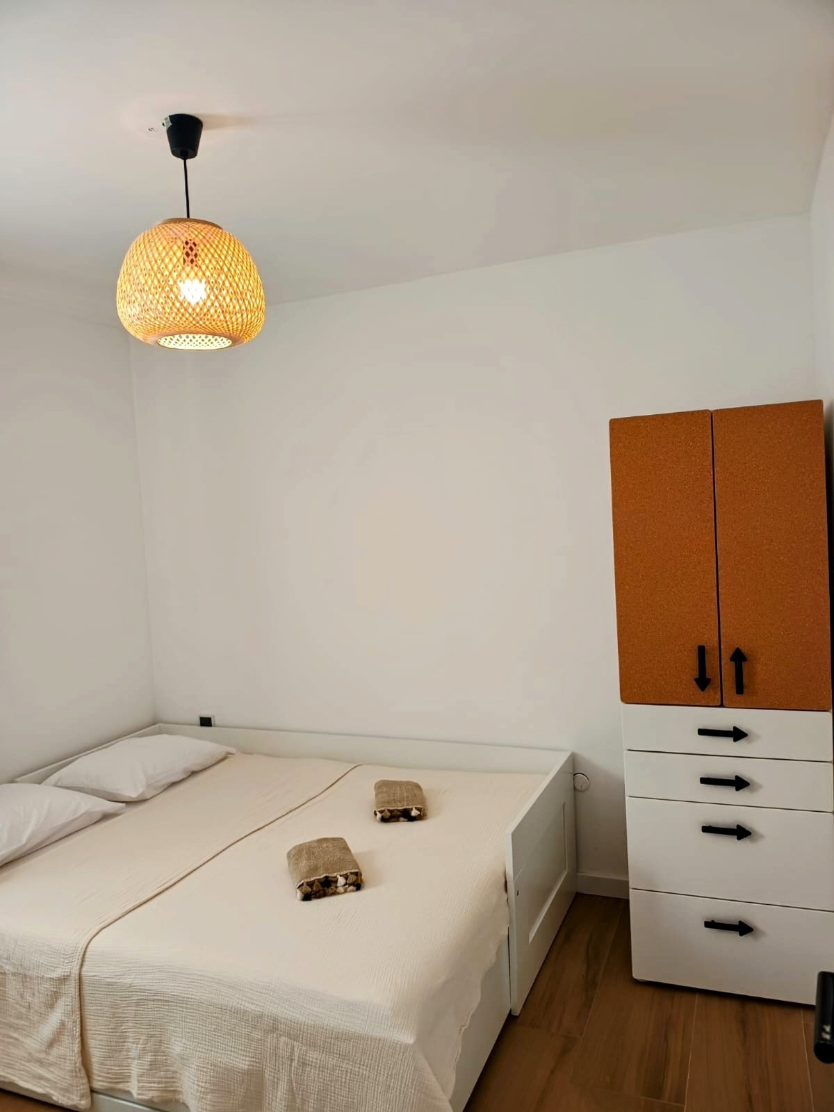 Two bedroom apartment with terrace and sea view Povlja, Brač  A-a