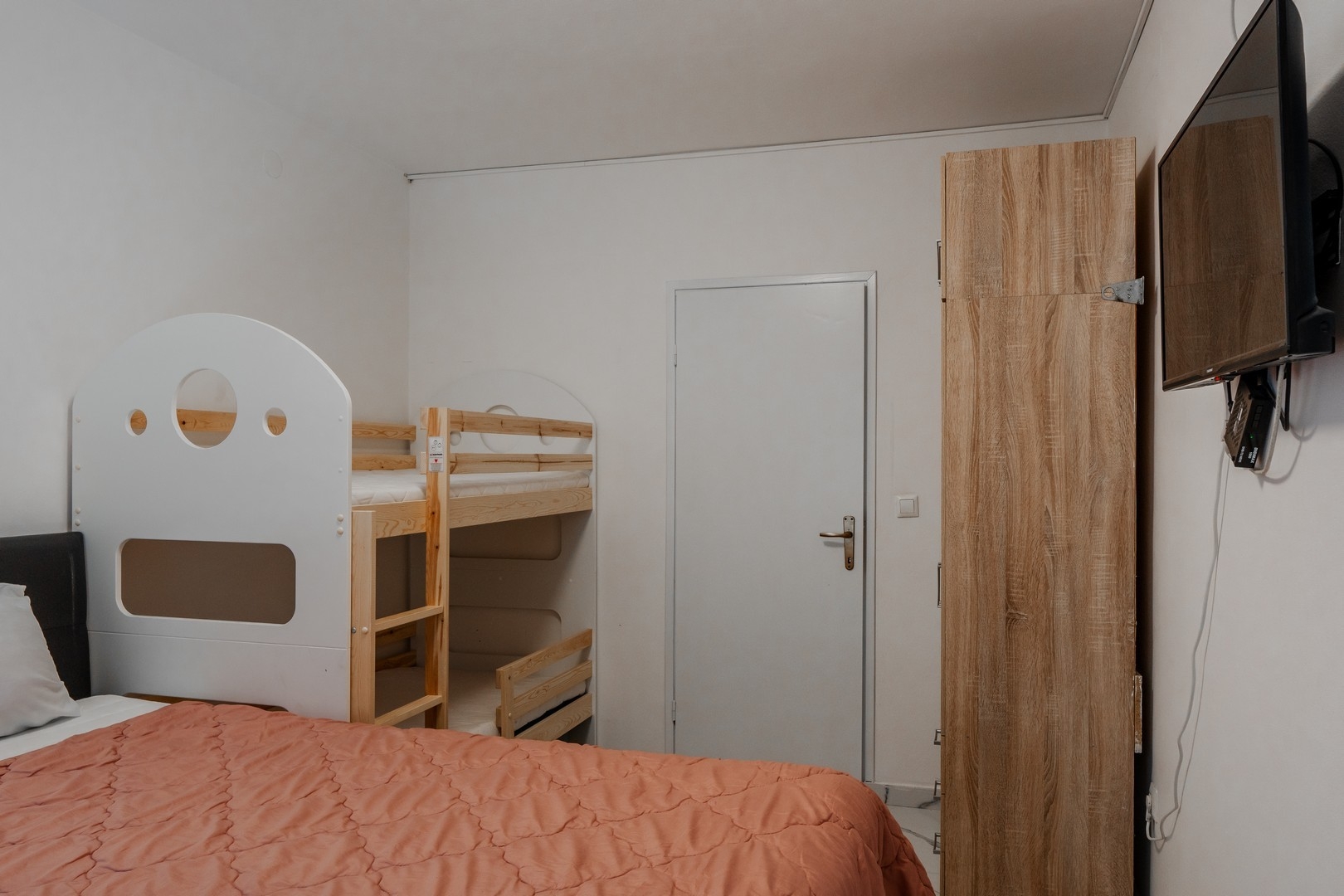 One bedroom apartment with terrace Vir  A-a