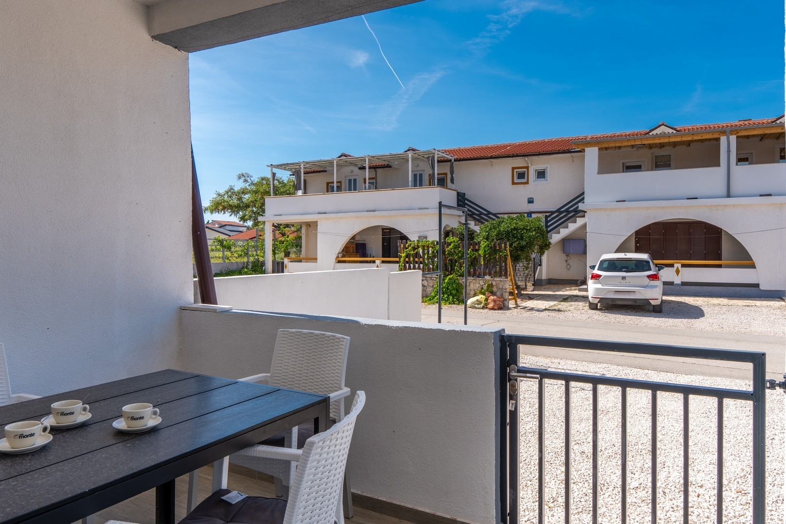 One bedroom apartment with terrace Vir  A-a