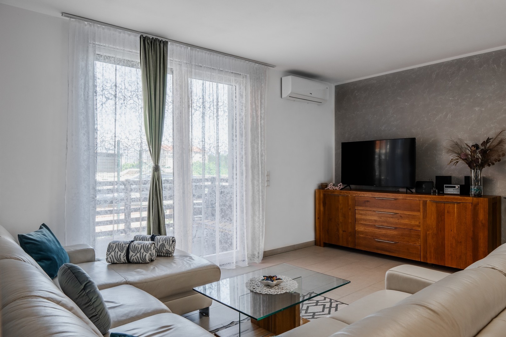 Three bedroom apartment with terrace Vir (A-23252-a)
