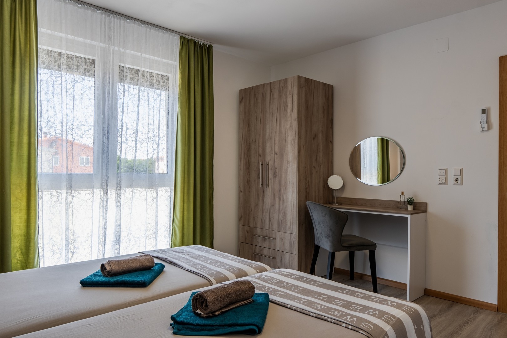 Three bedroom apartment with terrace Vir  A-b