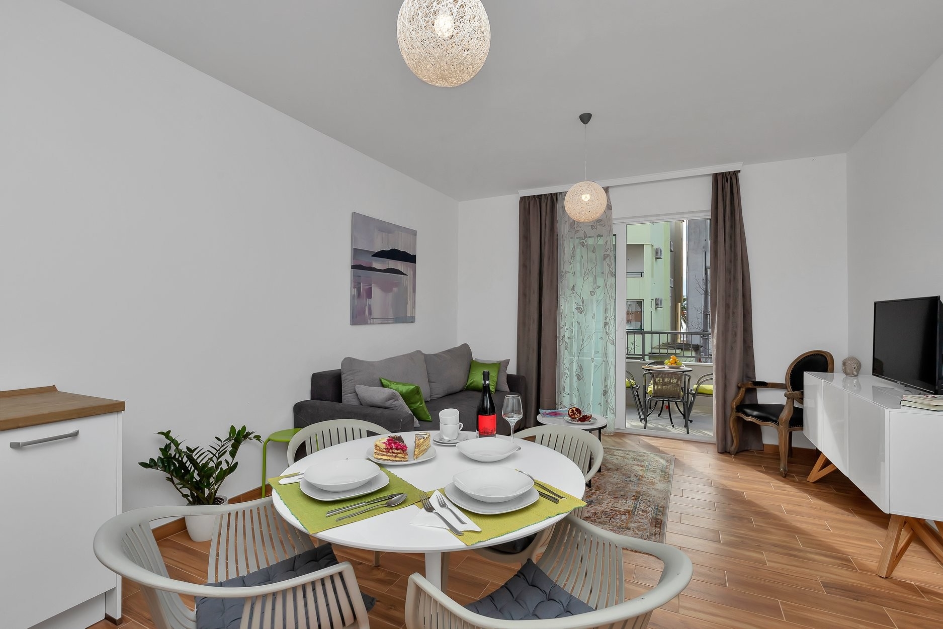 One bedroom apartment with balcony Tučepi, Makarska (A-23256-a)