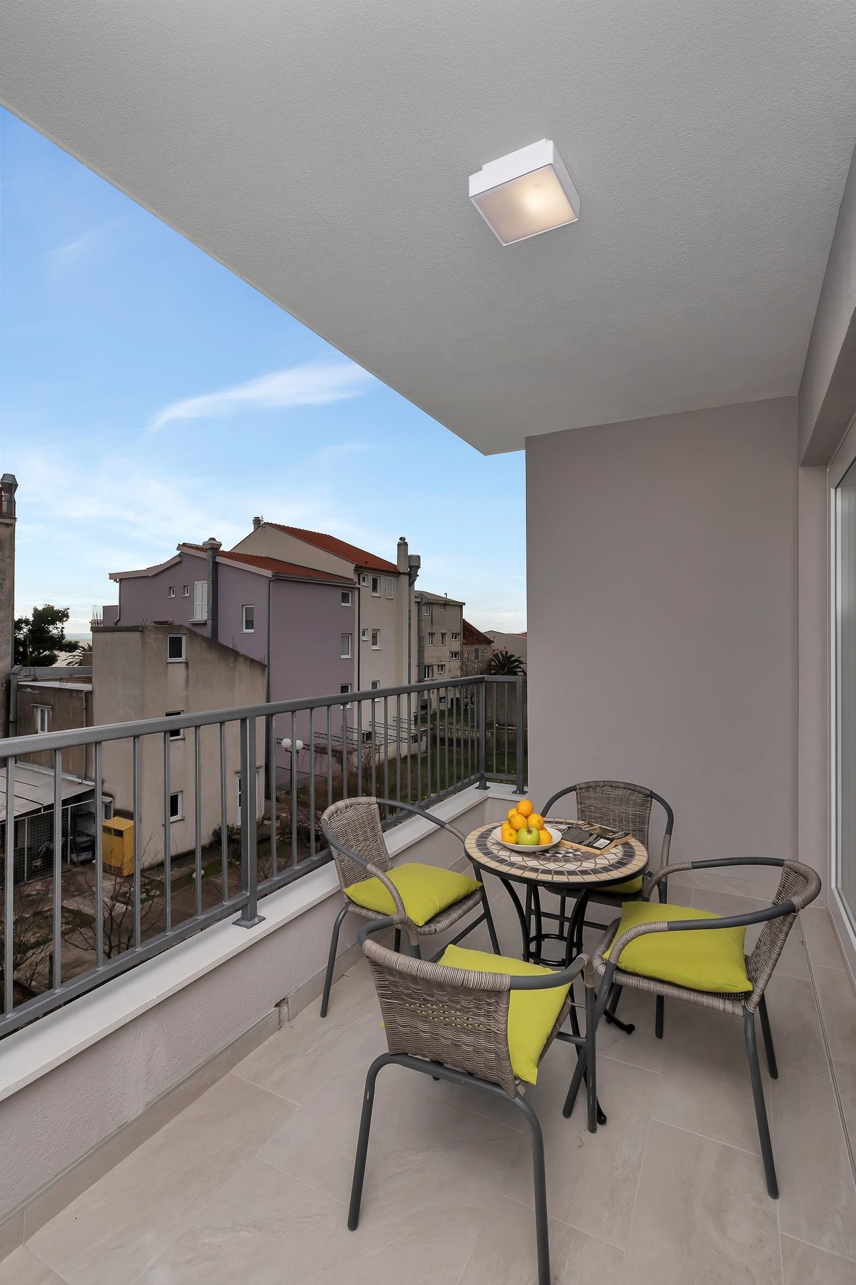Two bedroom apartment with balcony Tučepi, Makarska  A-f