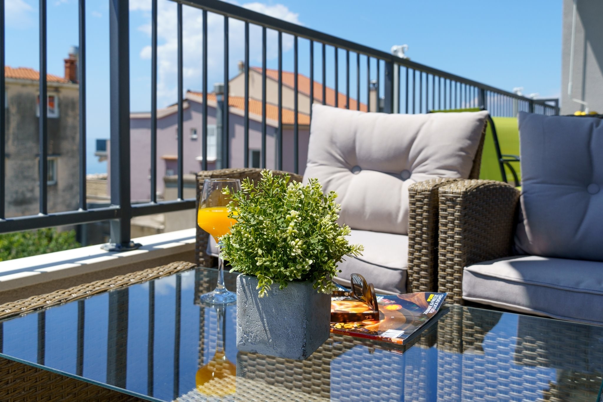 Two bedroom apartment with balcony and sea view Tučepi, Makarska  A-g