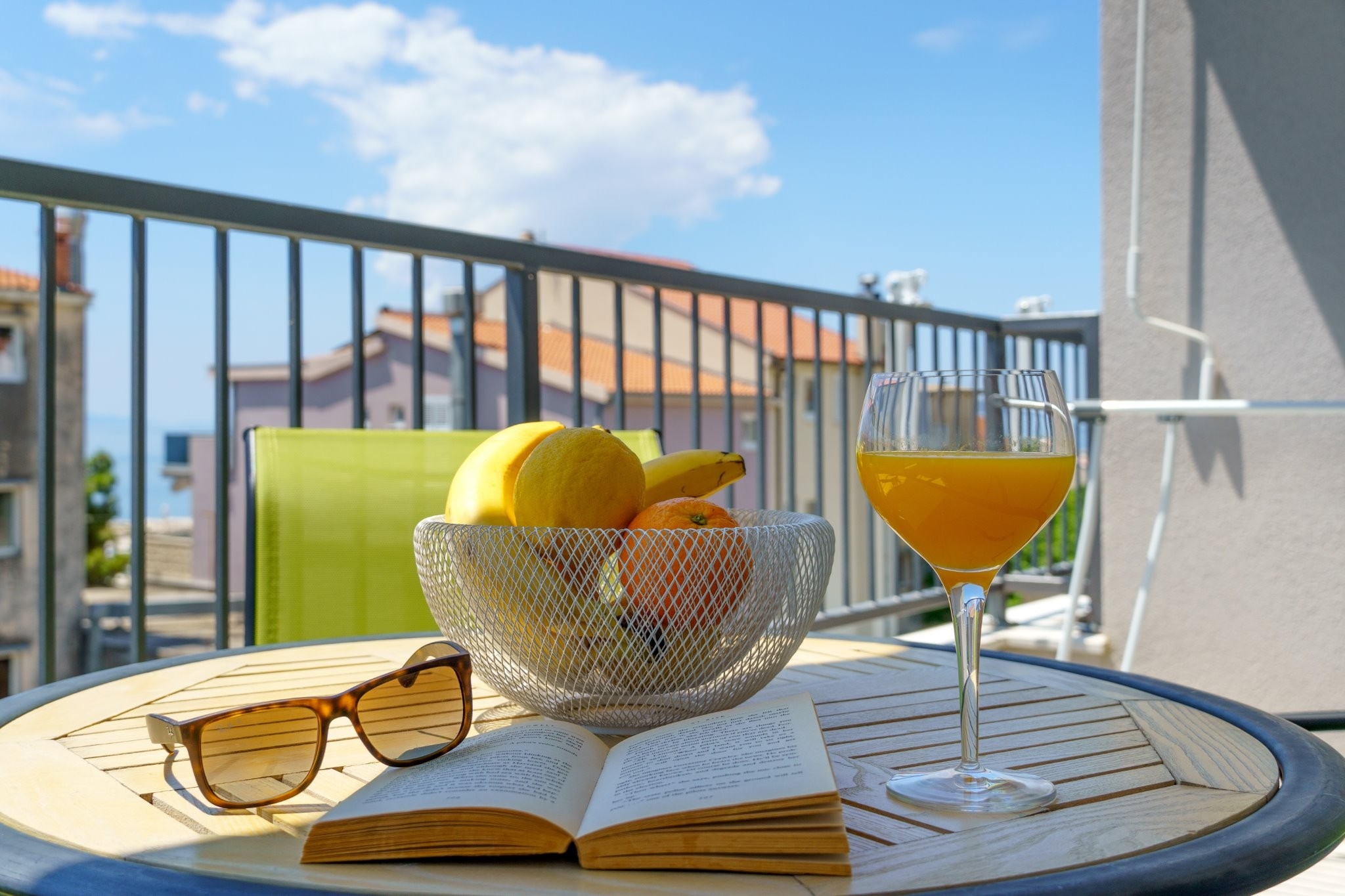 Two bedroom apartment with balcony and sea view Tučepi, Makarska (A-23256-g) Two bedroom apartment with balcony and sea view Tučepi, Makarska (A-23256-g)