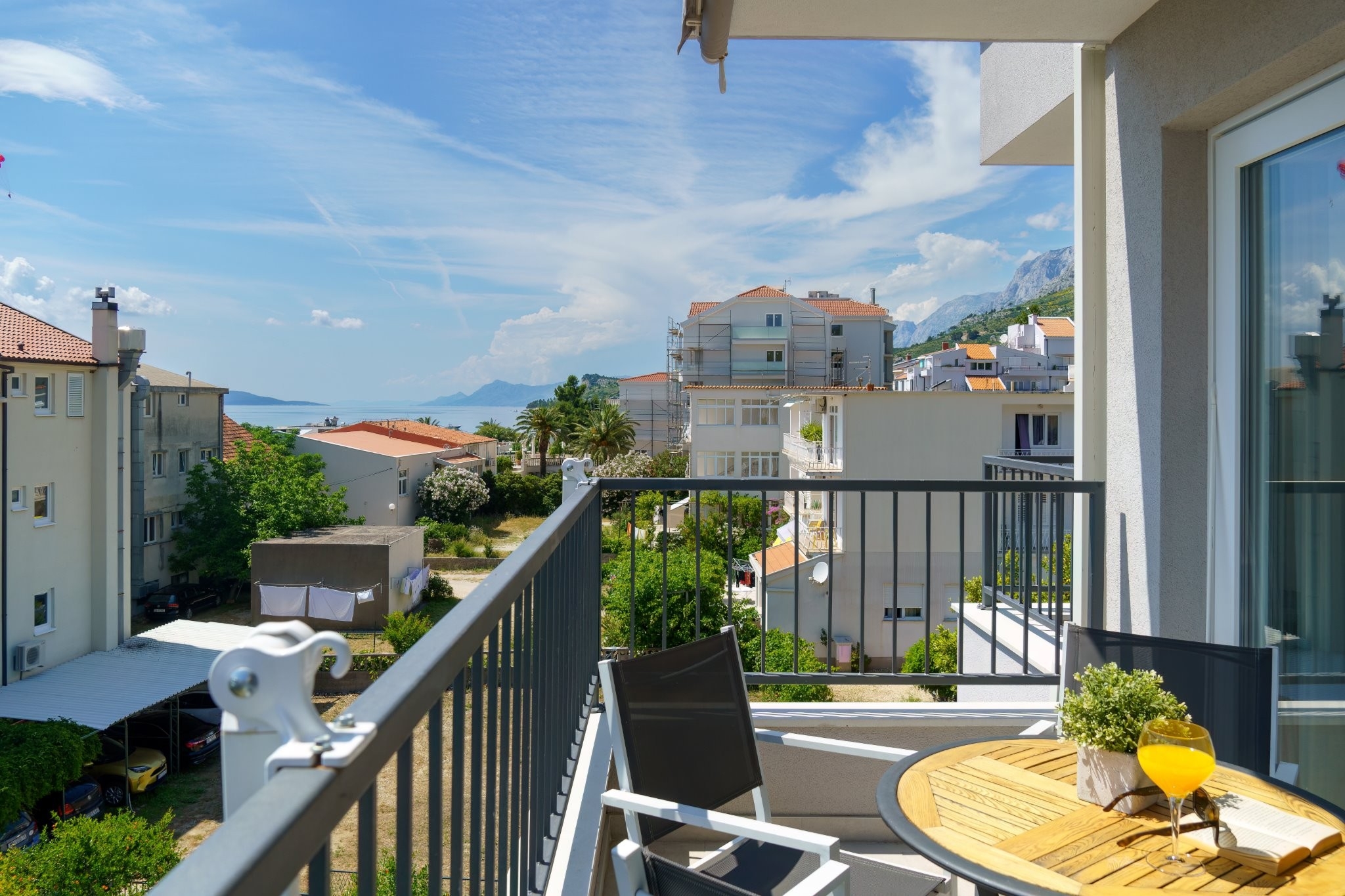 Two bedroom apartment with balcony and sea view Tučepi, Makarska  A-h