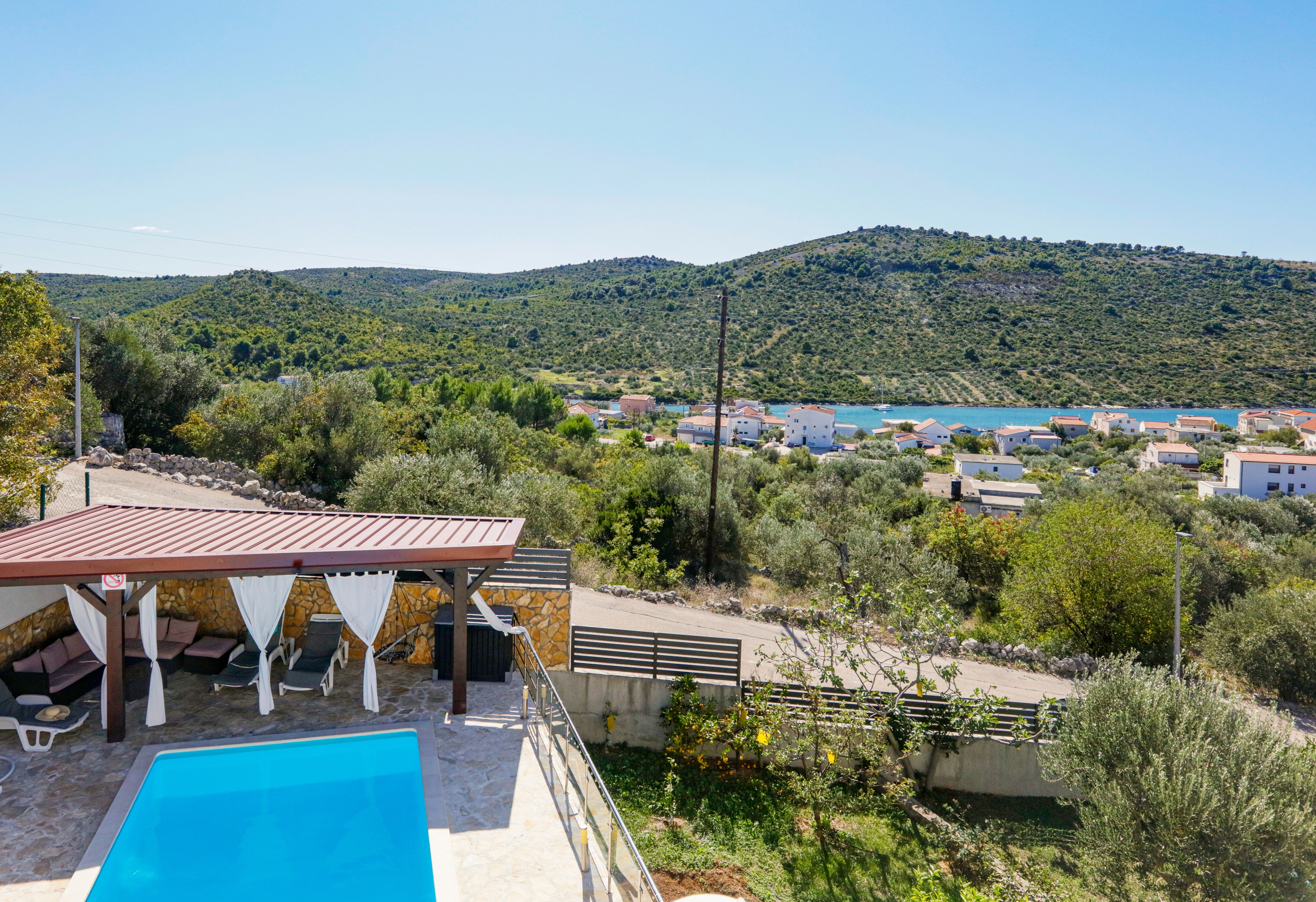 One bedroom apartment with balcony and sea view Stupin Čeline, Rogoznica  A-d
