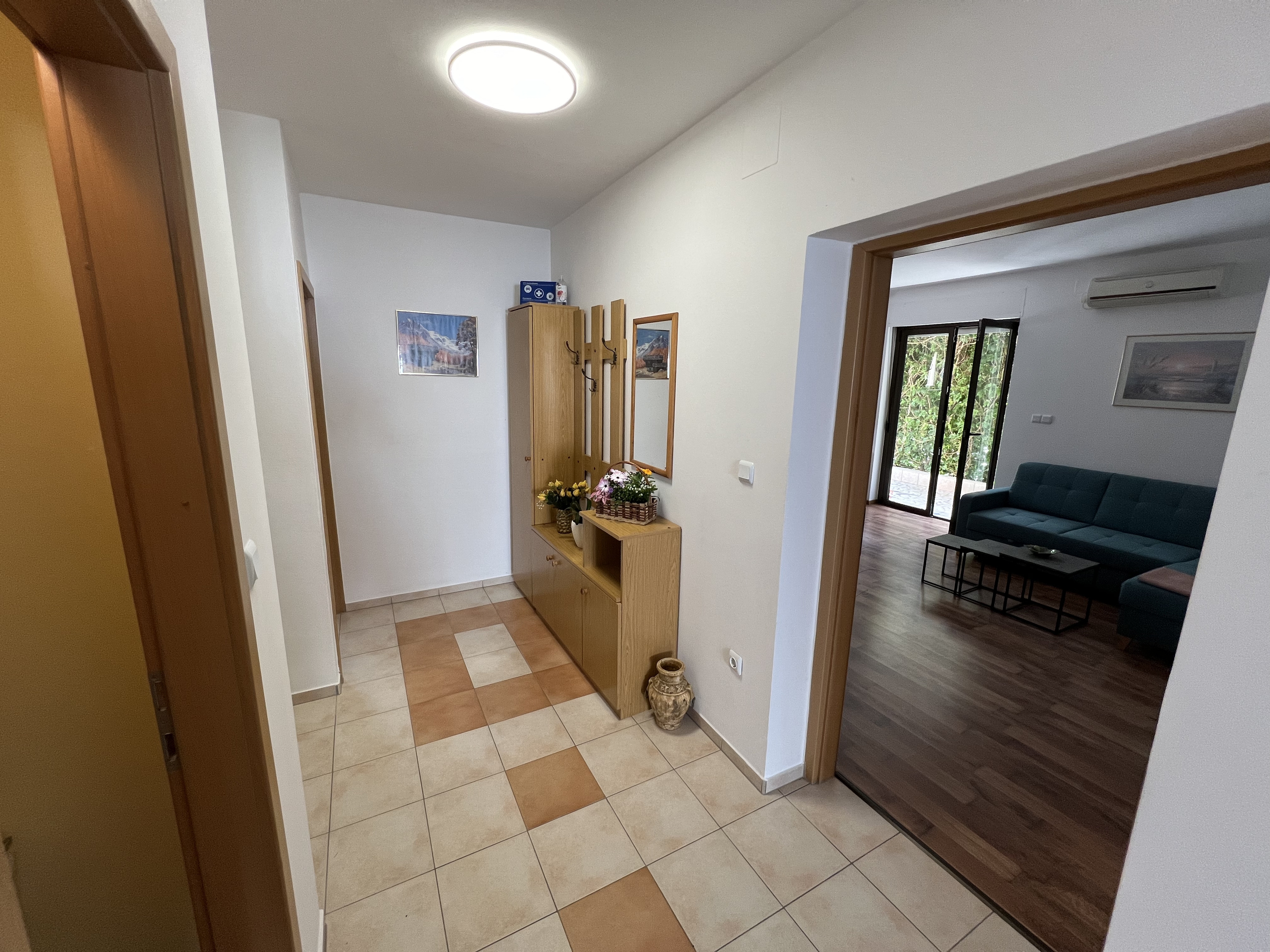 Two bedroom apartment with terrace Dramalj, Crikvenica  A-a