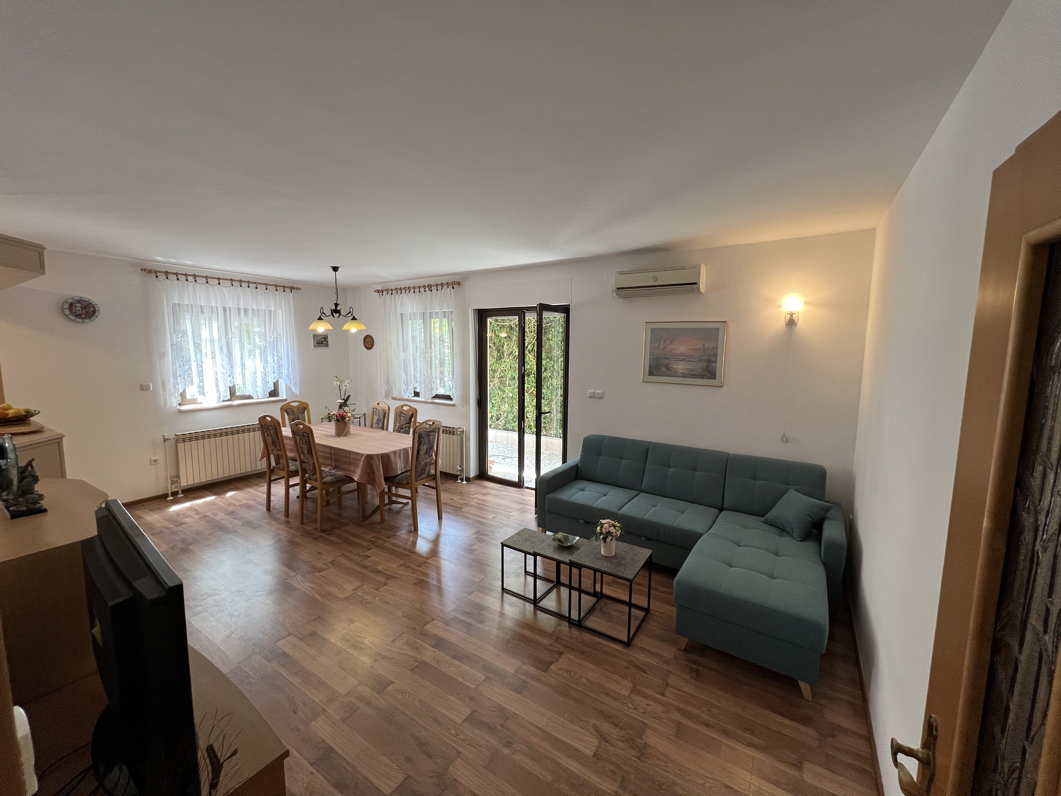 Two bedroom apartment with terrace Dramalj, Crikvenica (A-23261-a)