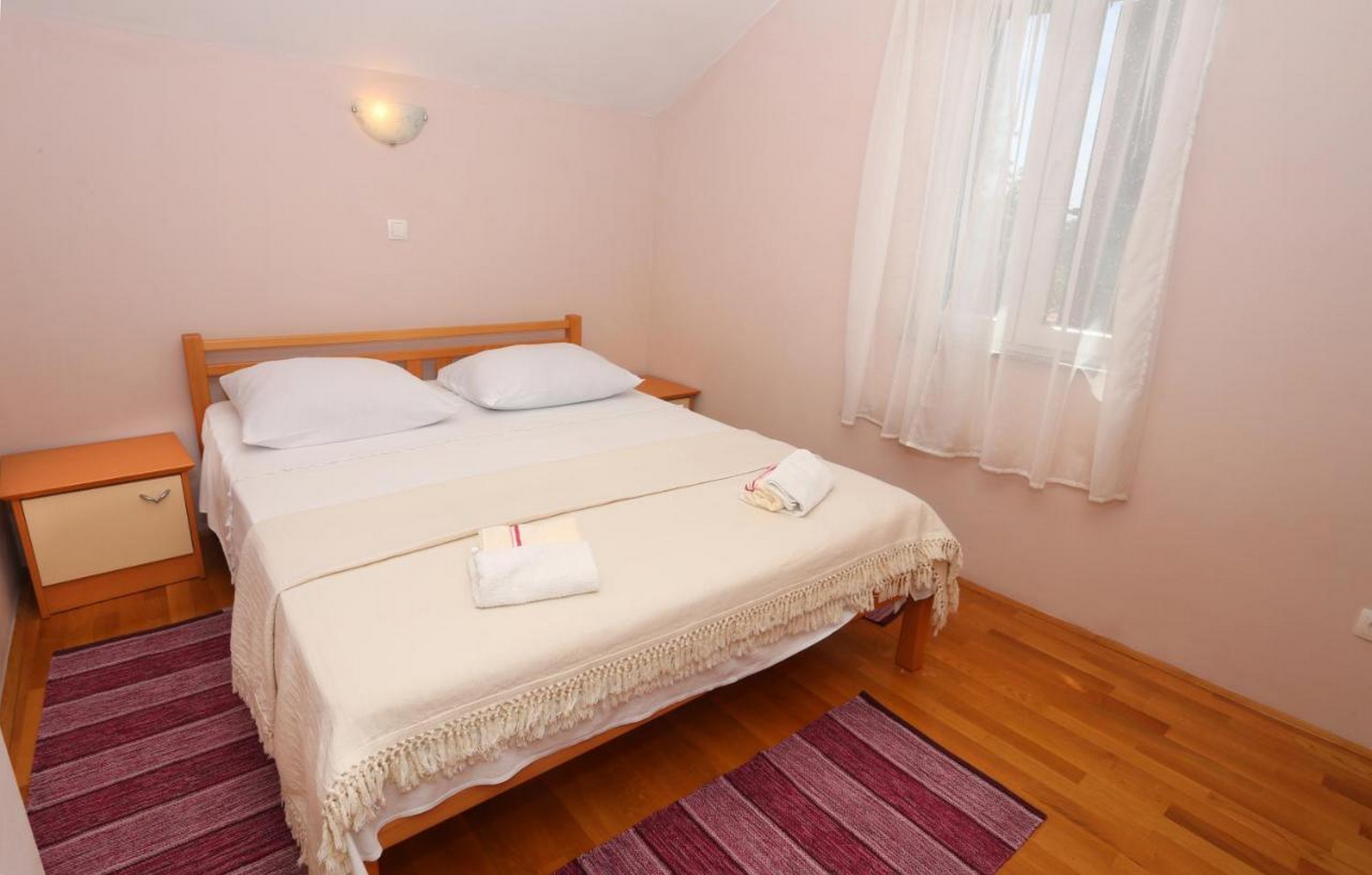 Two bedroom apartment with balcony and sea view Žedno, Čiovo  A-a