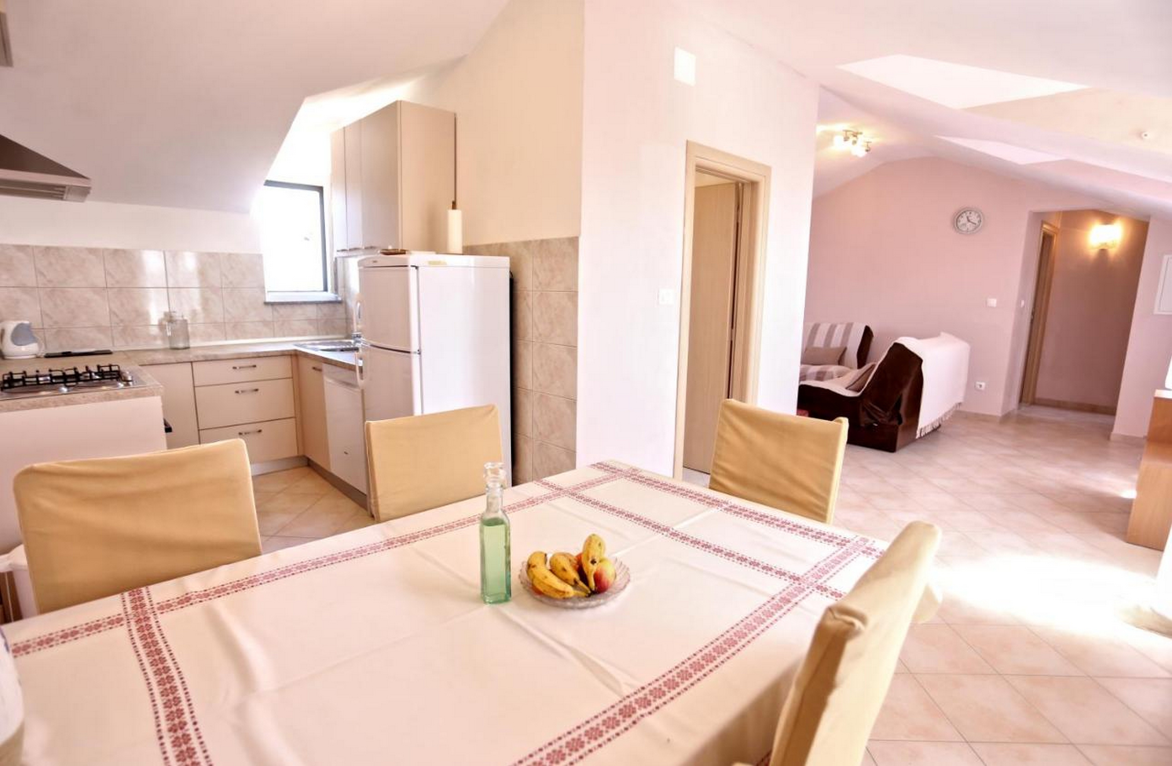 Two bedroom apartment with balcony and sea view Žedno, Čiovo  A-a