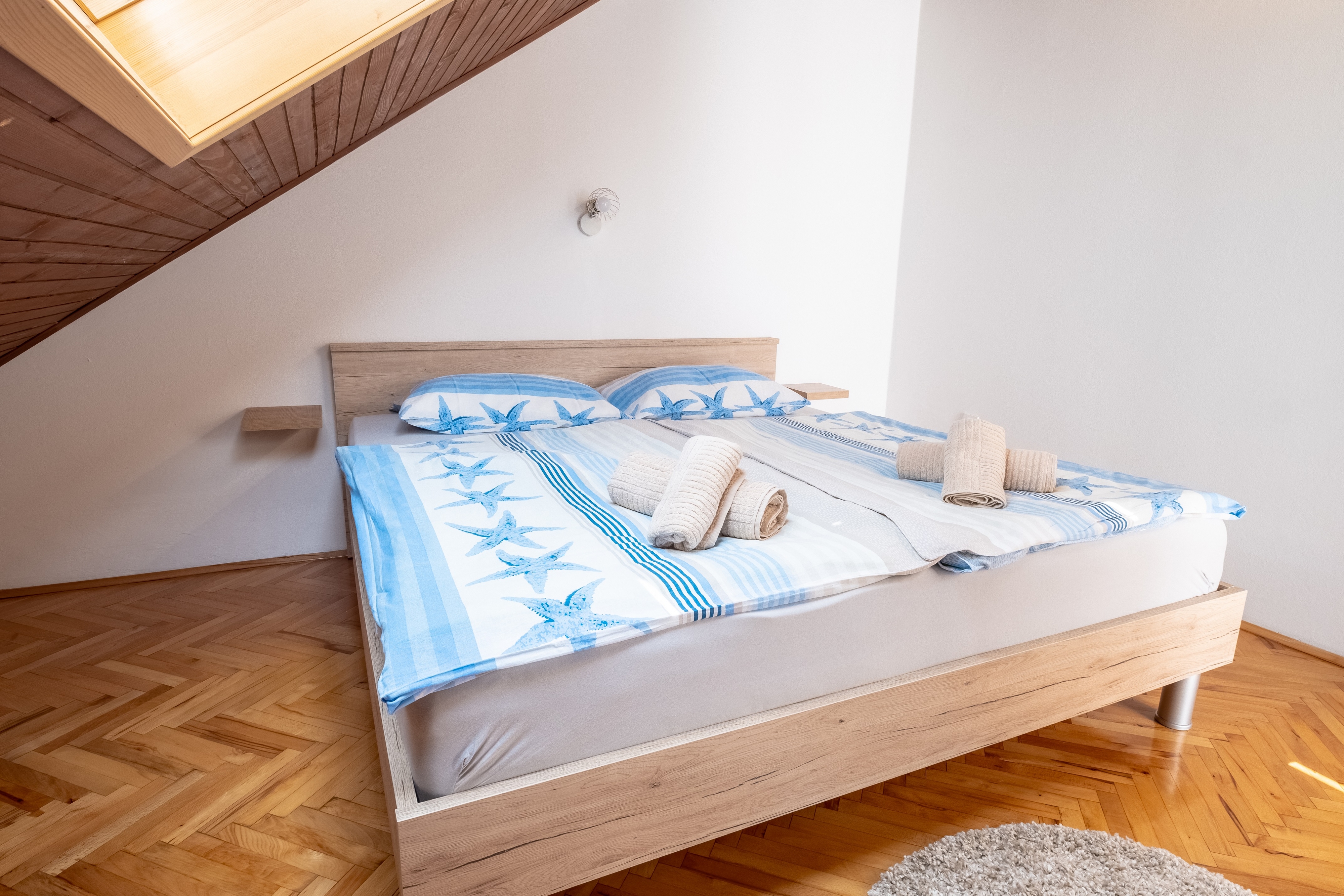 Two bedroom apartment with terrace and sea view Crikvenica  A-a