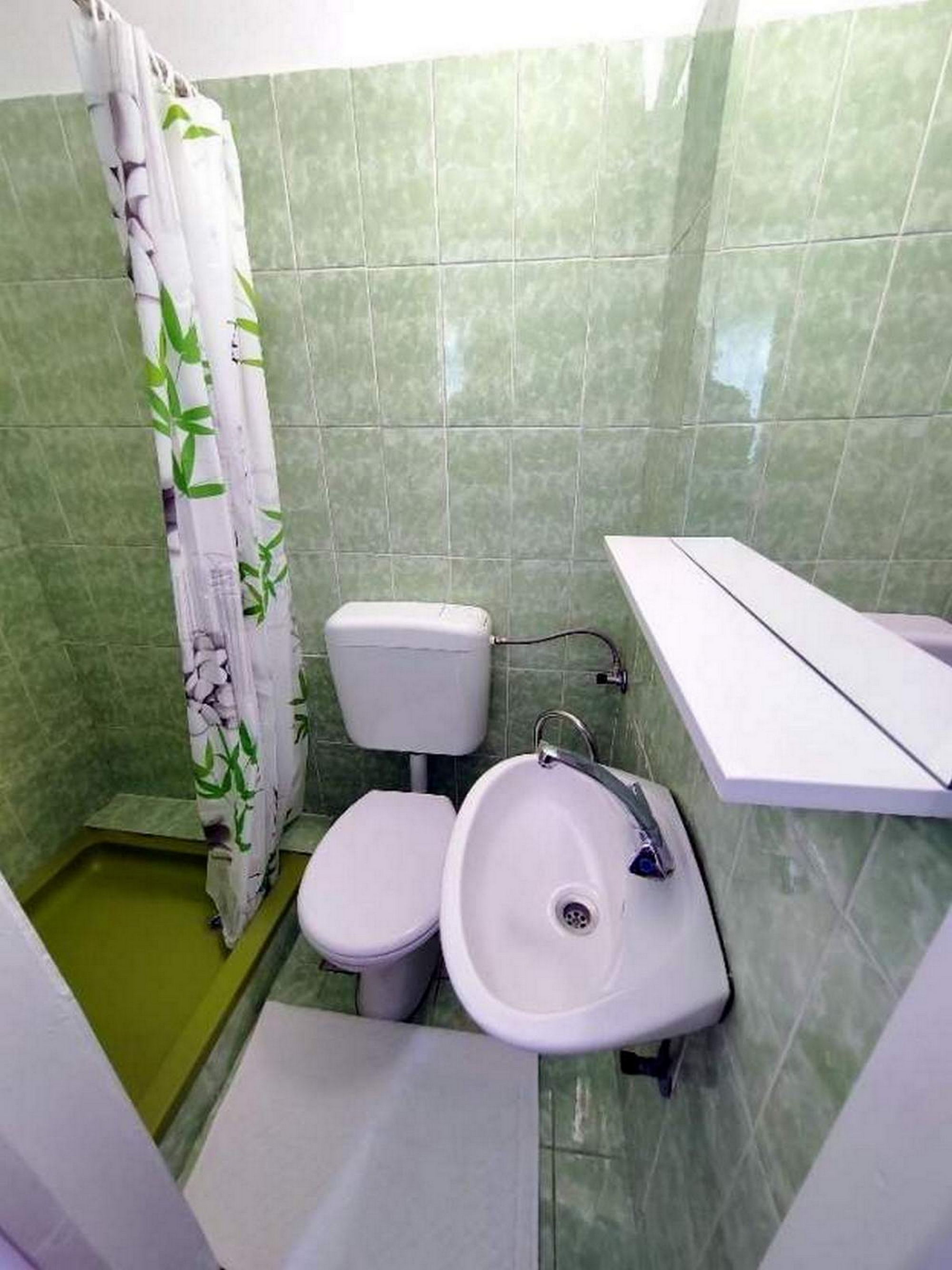 Two bedroom apartment with terrace Rab  A-a