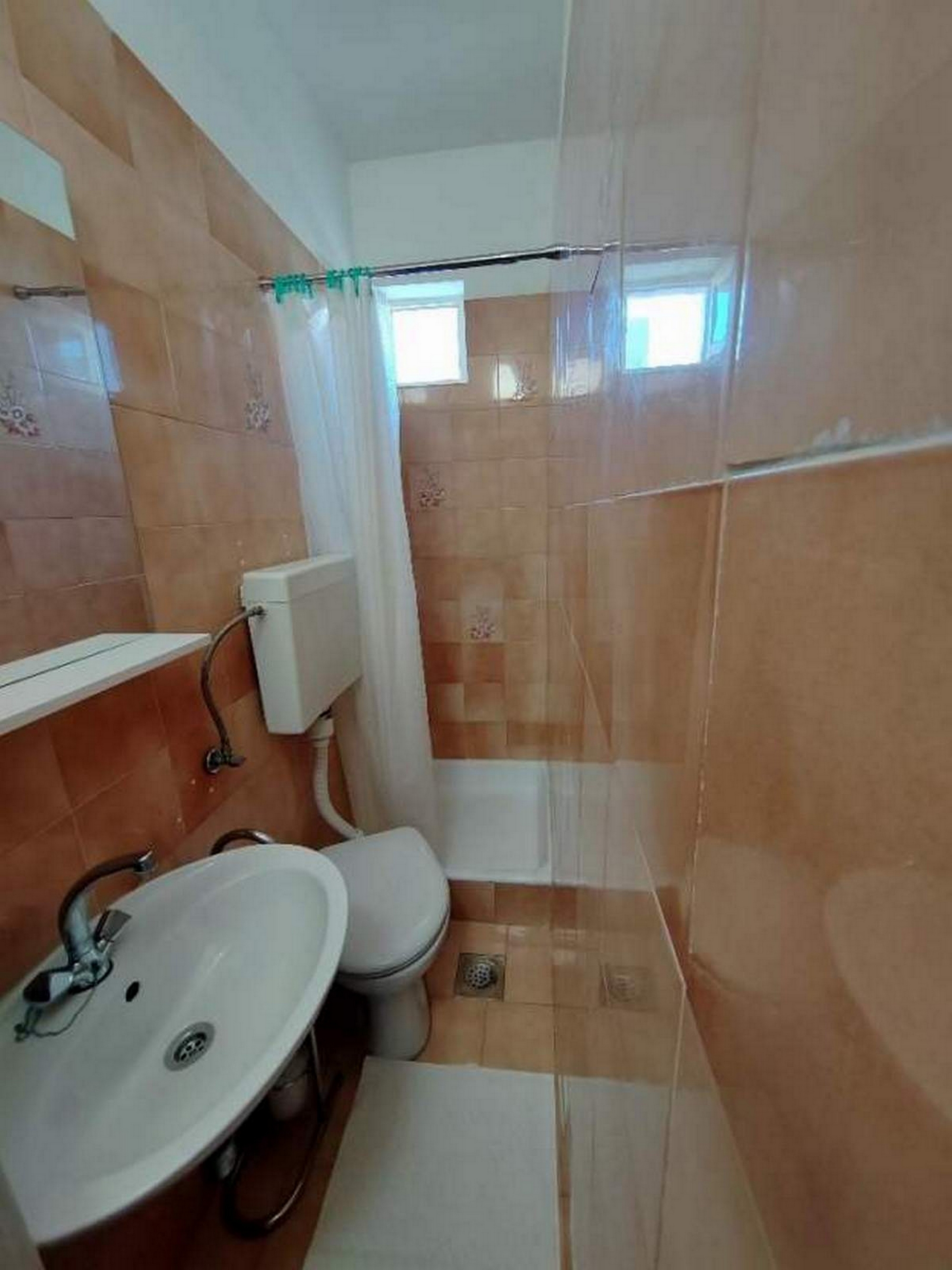 Two bedroom apartment with terrace Rab  A-a