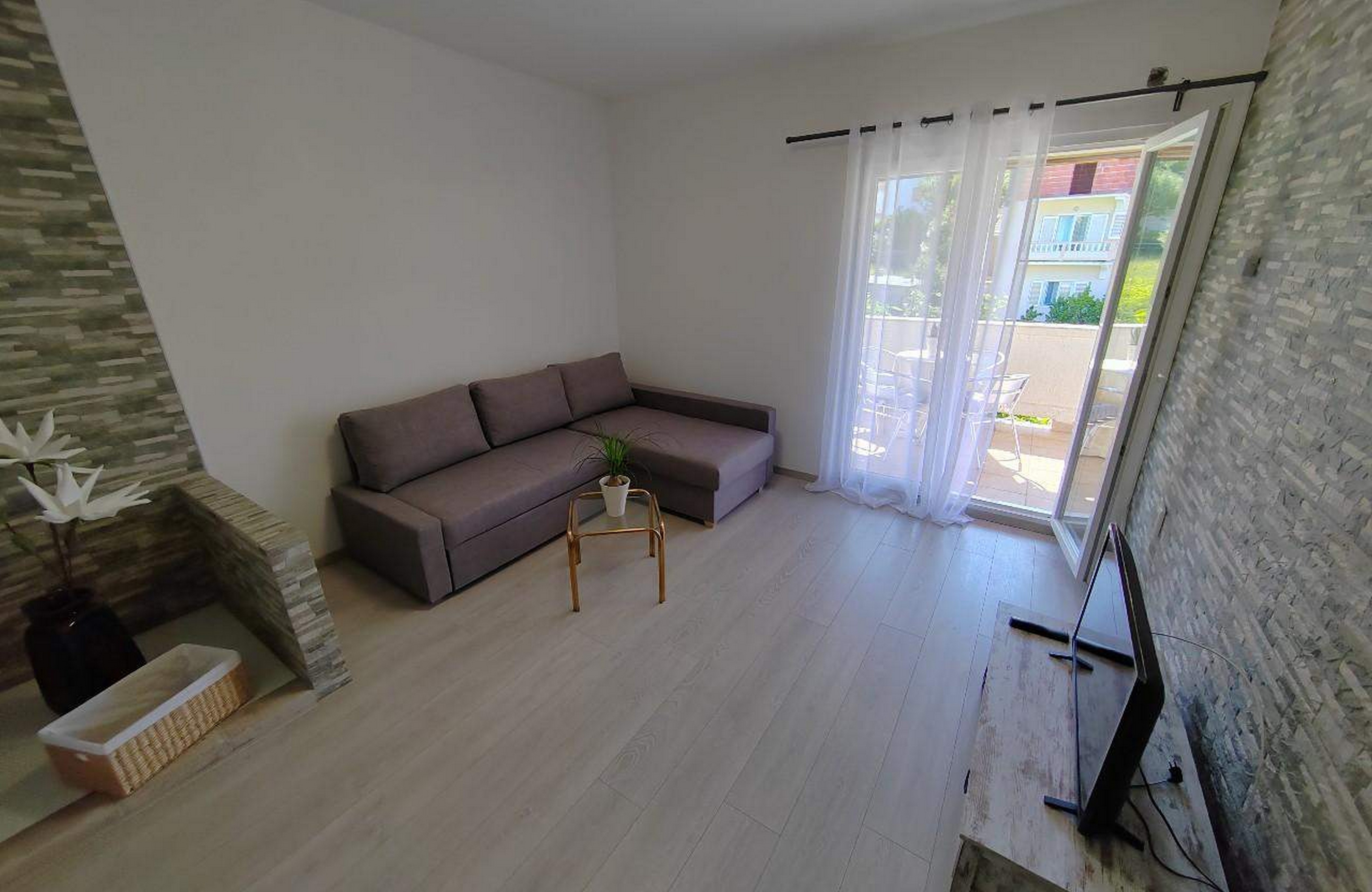 One bedroom apartment with balcony Rab (A-23298-b)