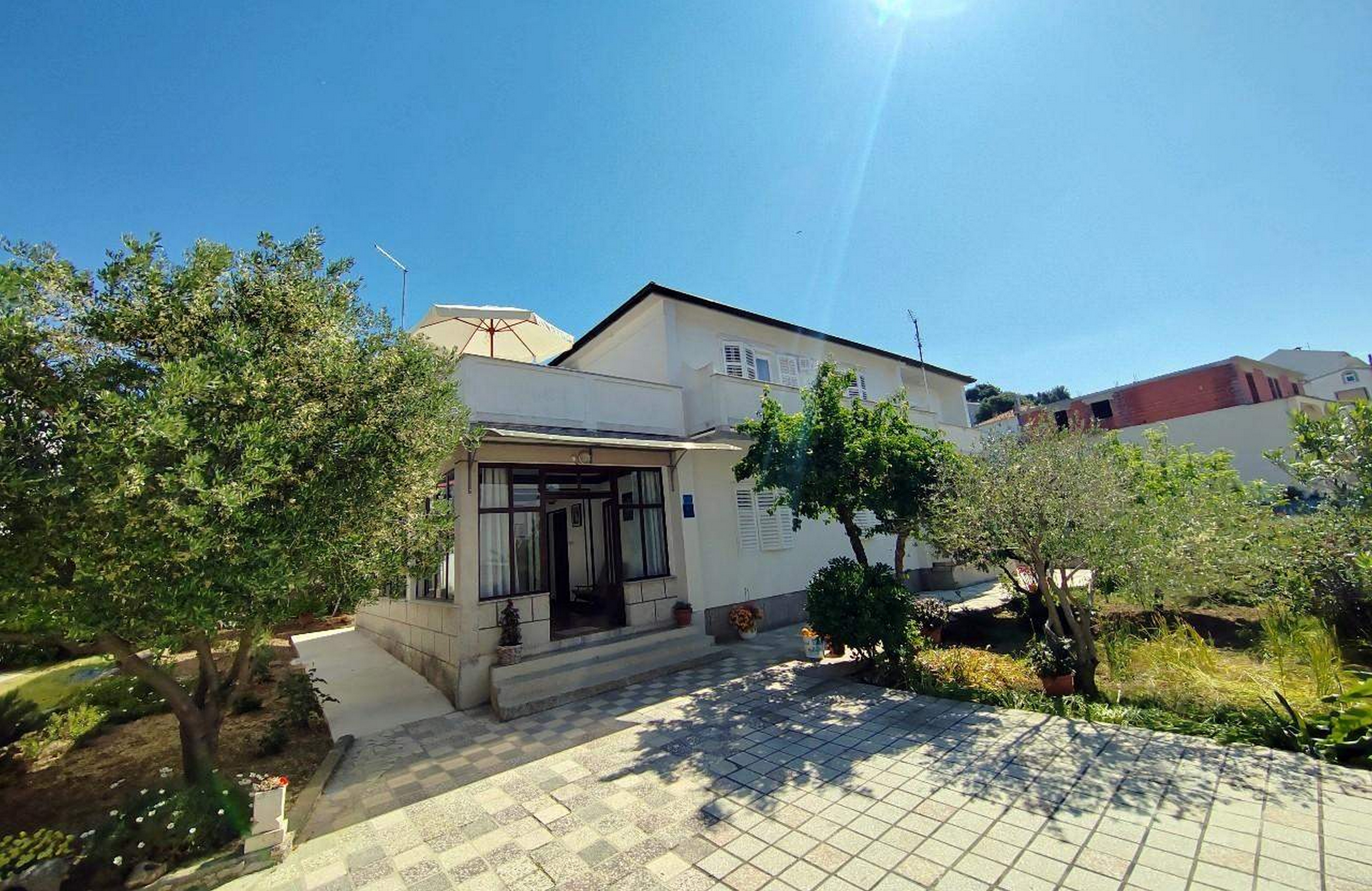 Two bedroom apartment with terrace Rab (A-23298-a) Two bedroom apartment with terrace Rab (A-23298-a)