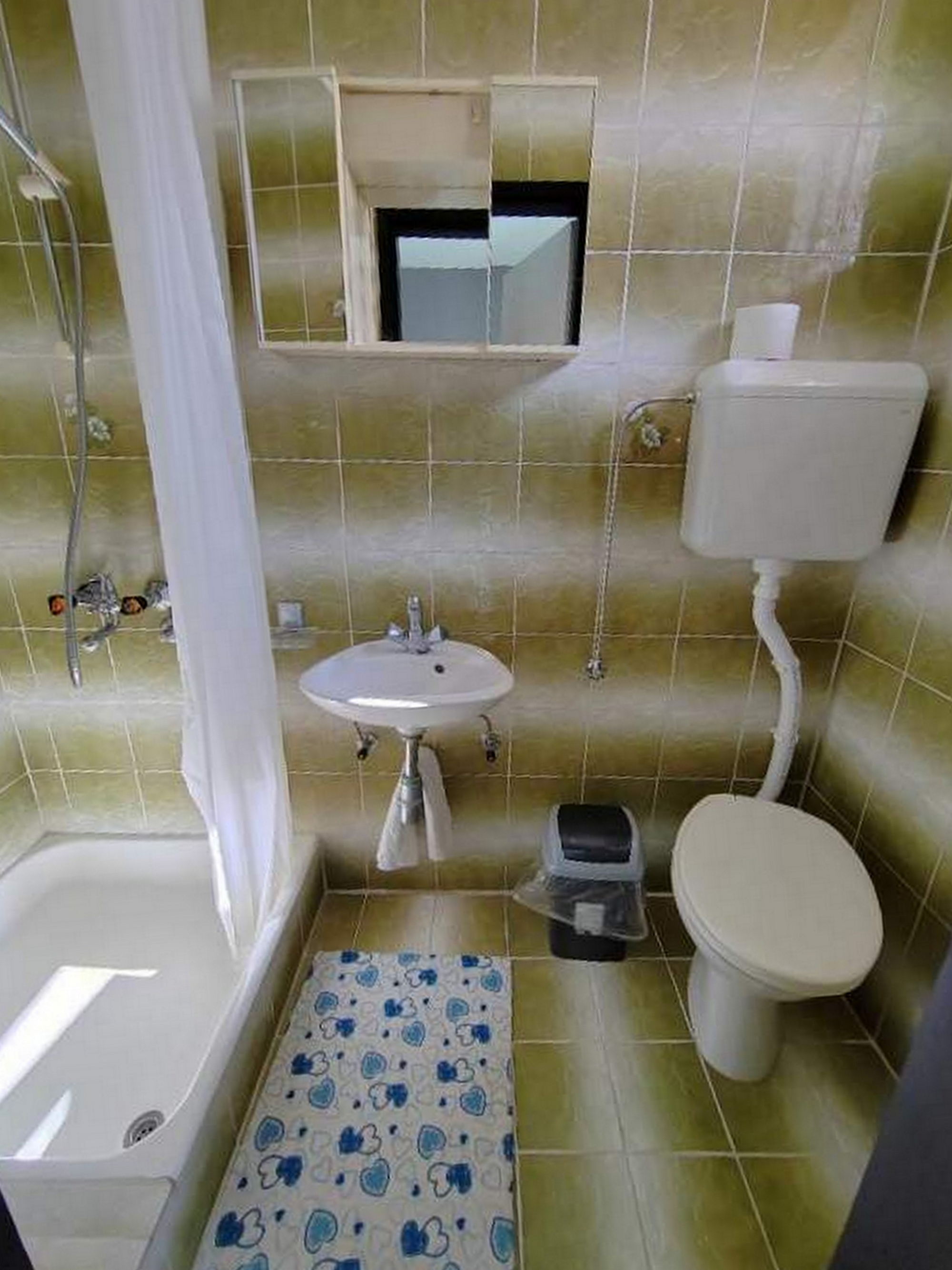 Four bedroom apartment with terrace Mundanije, Rab  A-a