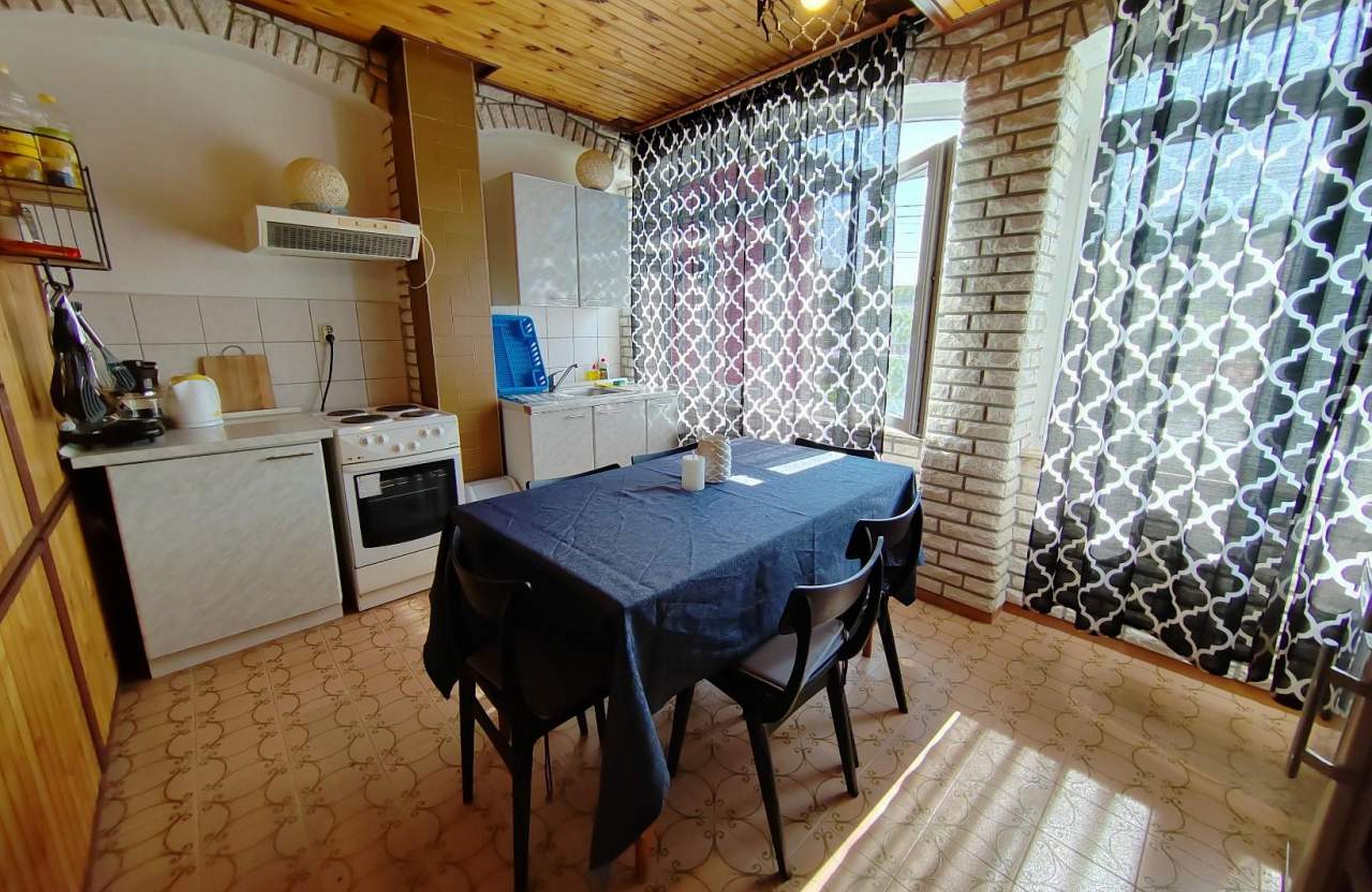 Four-bedroom apartment with terrace Mundanije, Rab (A-23299-a) Four-bedroom apartment with terrace Mundanije, Rab (A-23299-a)