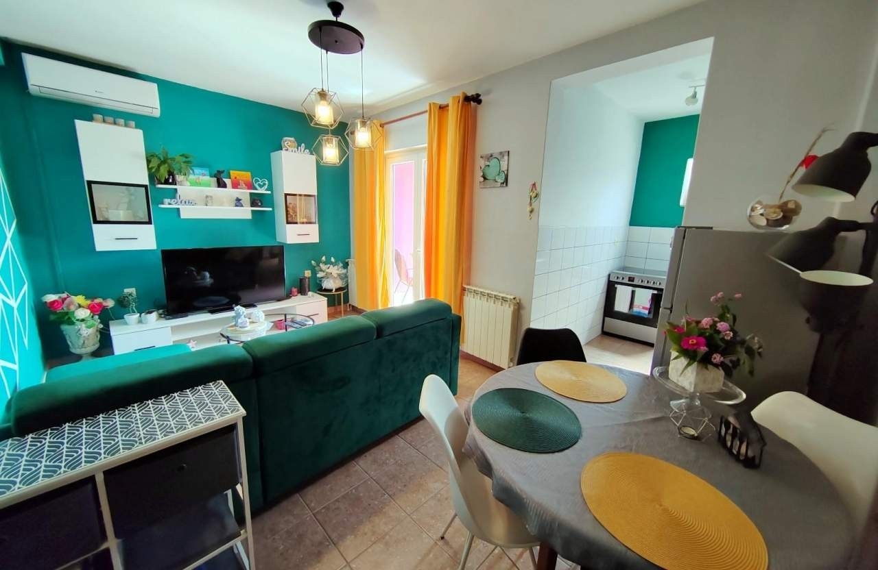 One bedroom apartment with balcony Mundanije, Rab  A-b