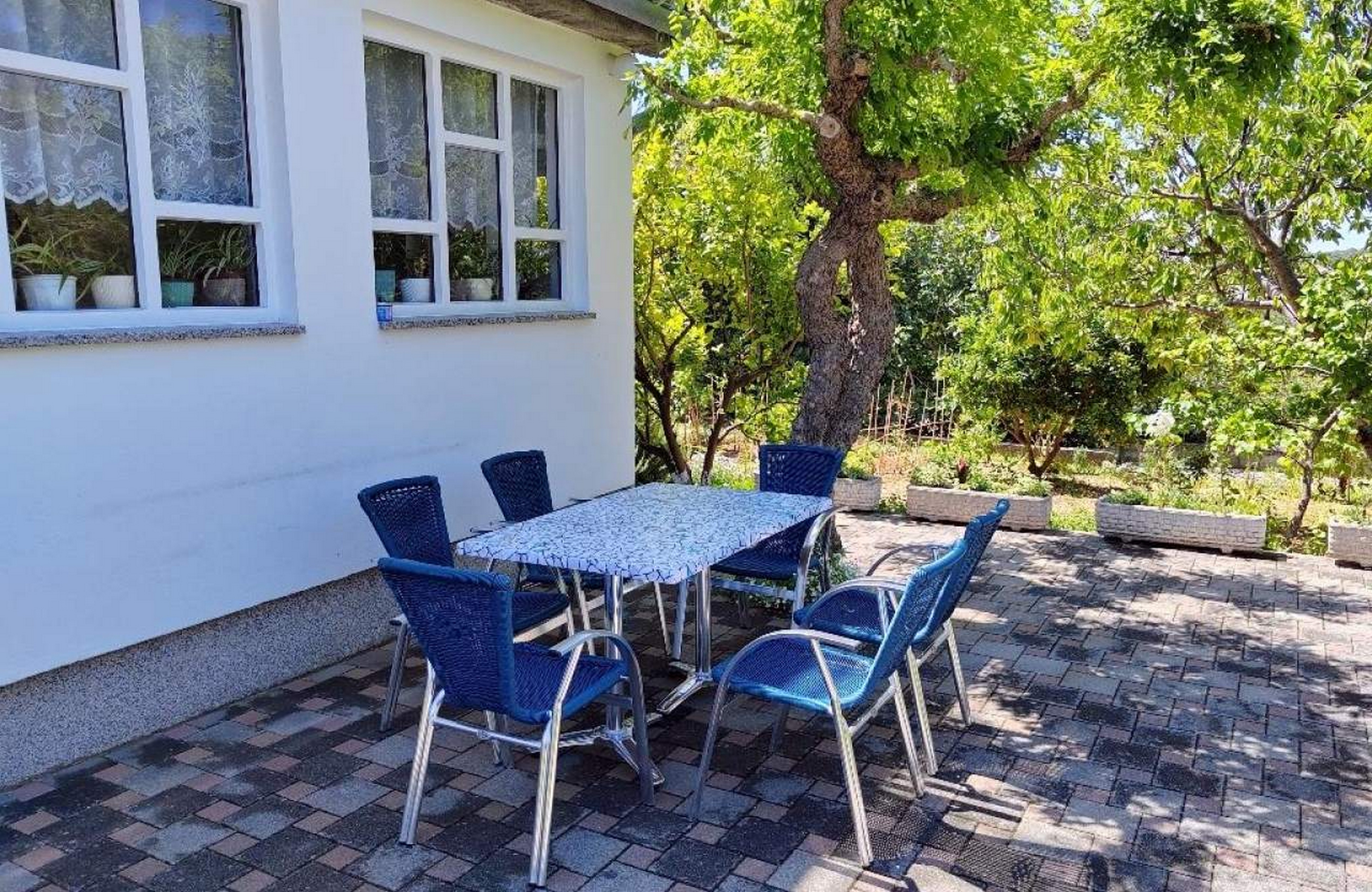 Three bedroom apartment with terrace Barbat, Rab (A-23300-a)