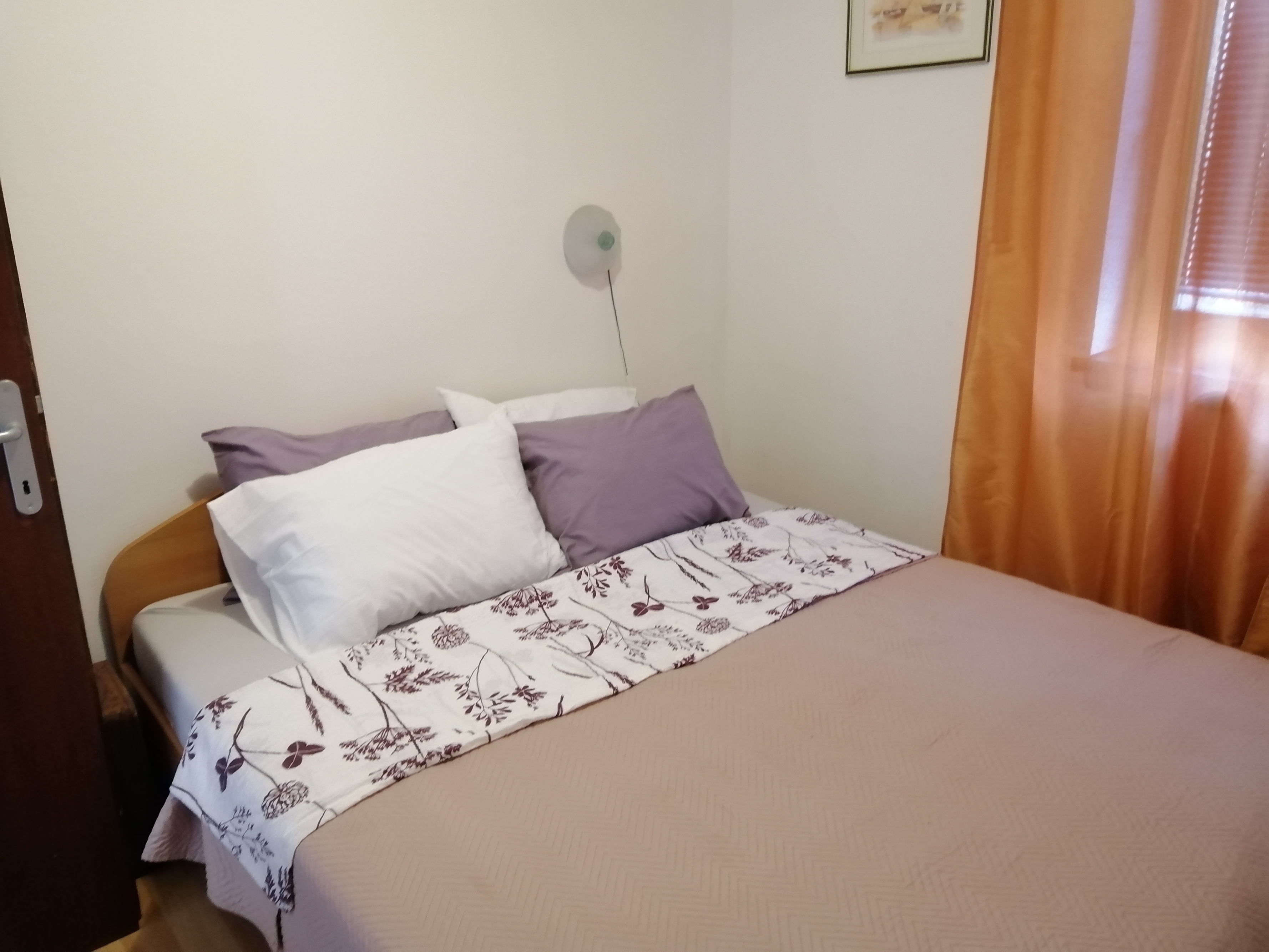 Three bedroom apartment near beach Grebaštica, Šibenik  A-a