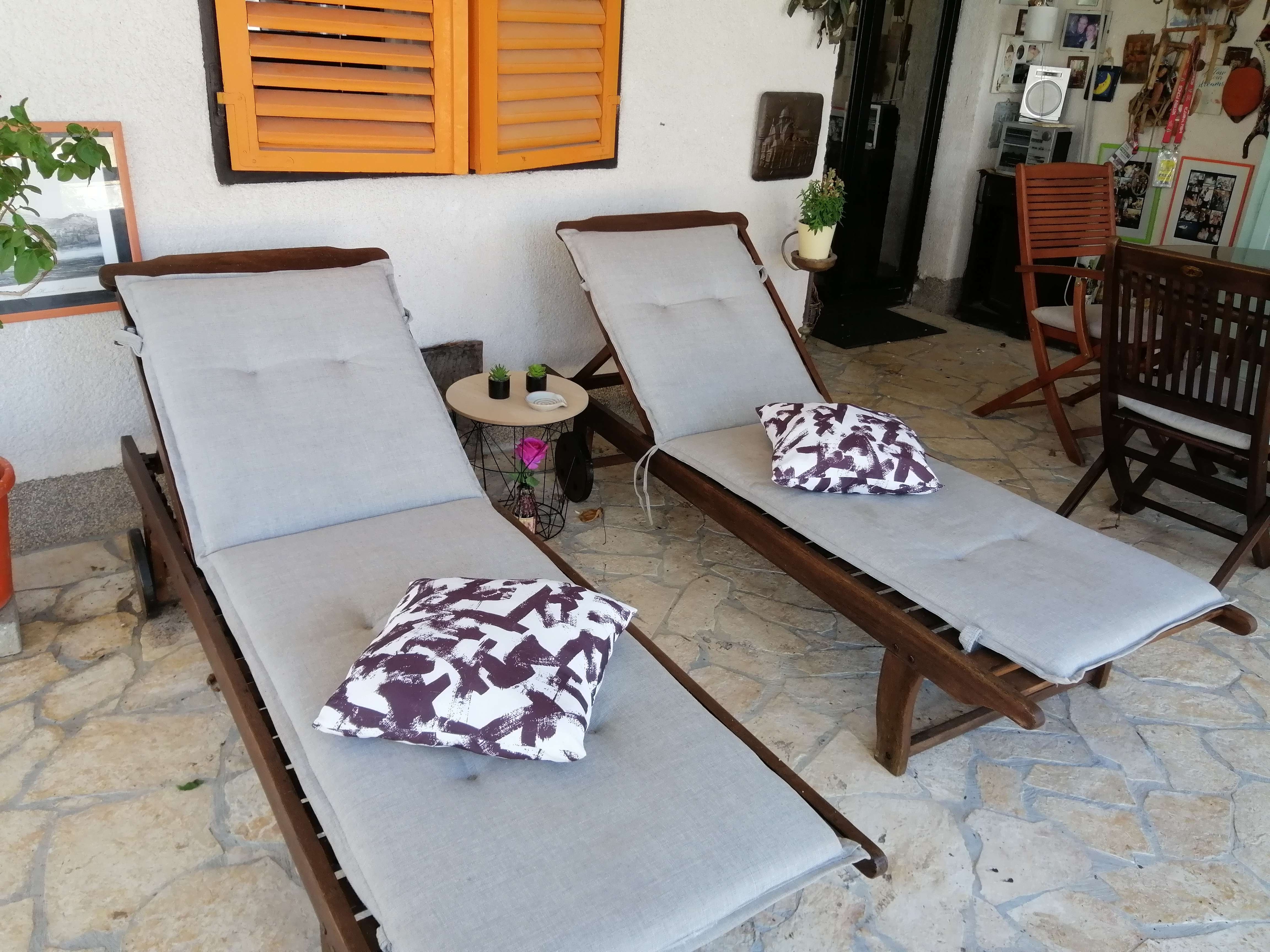 Three bedroom apartment near beach Grebaštica, Šibenik  A-a