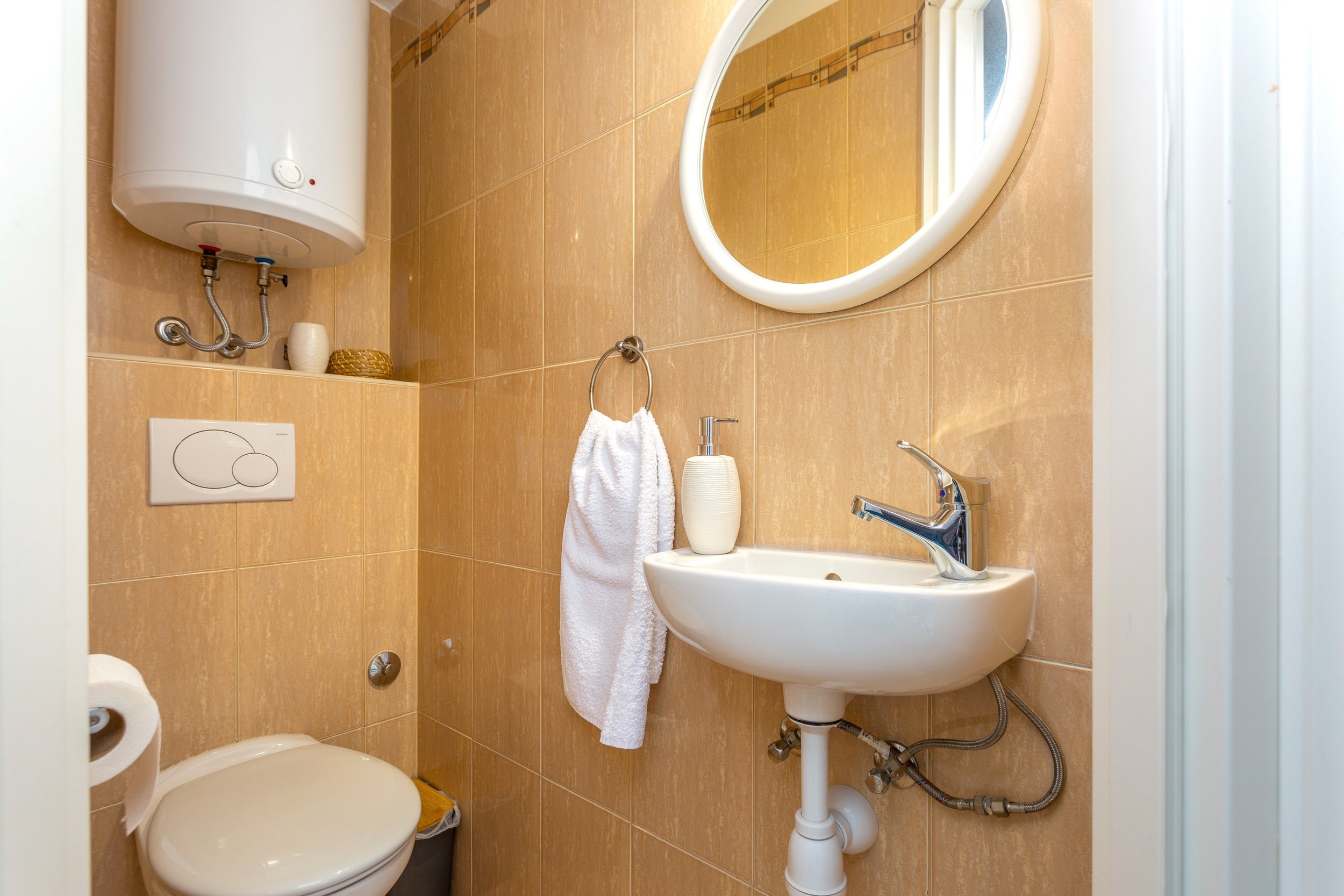 Four bedroom house with terrace Risika, Krk  K