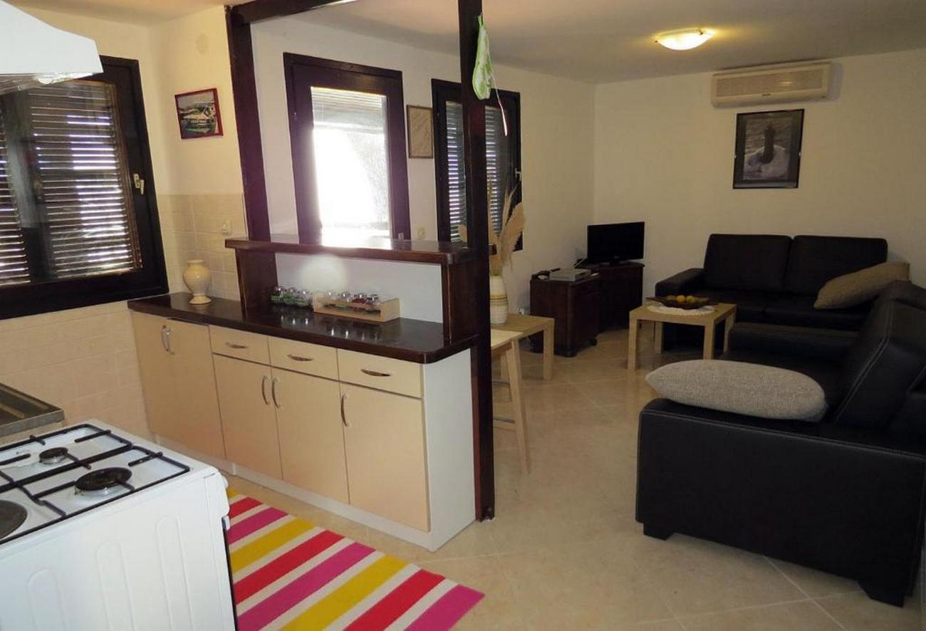 Two bedroom house with terrace and sea view Bast, Makarska (K-23316)