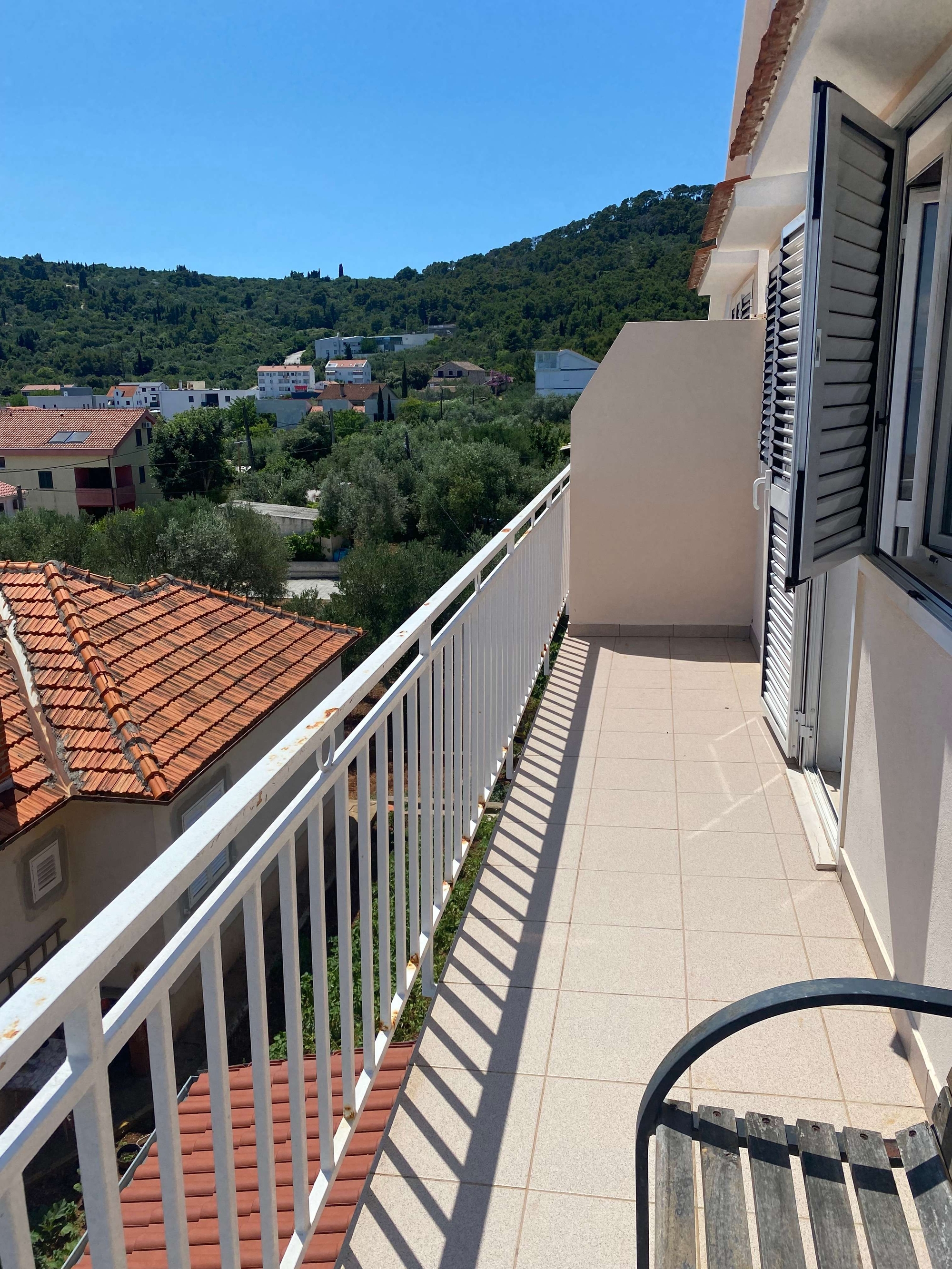 Two bedroom apartment with balcony and sea view Preko, Ugljan  A-b
