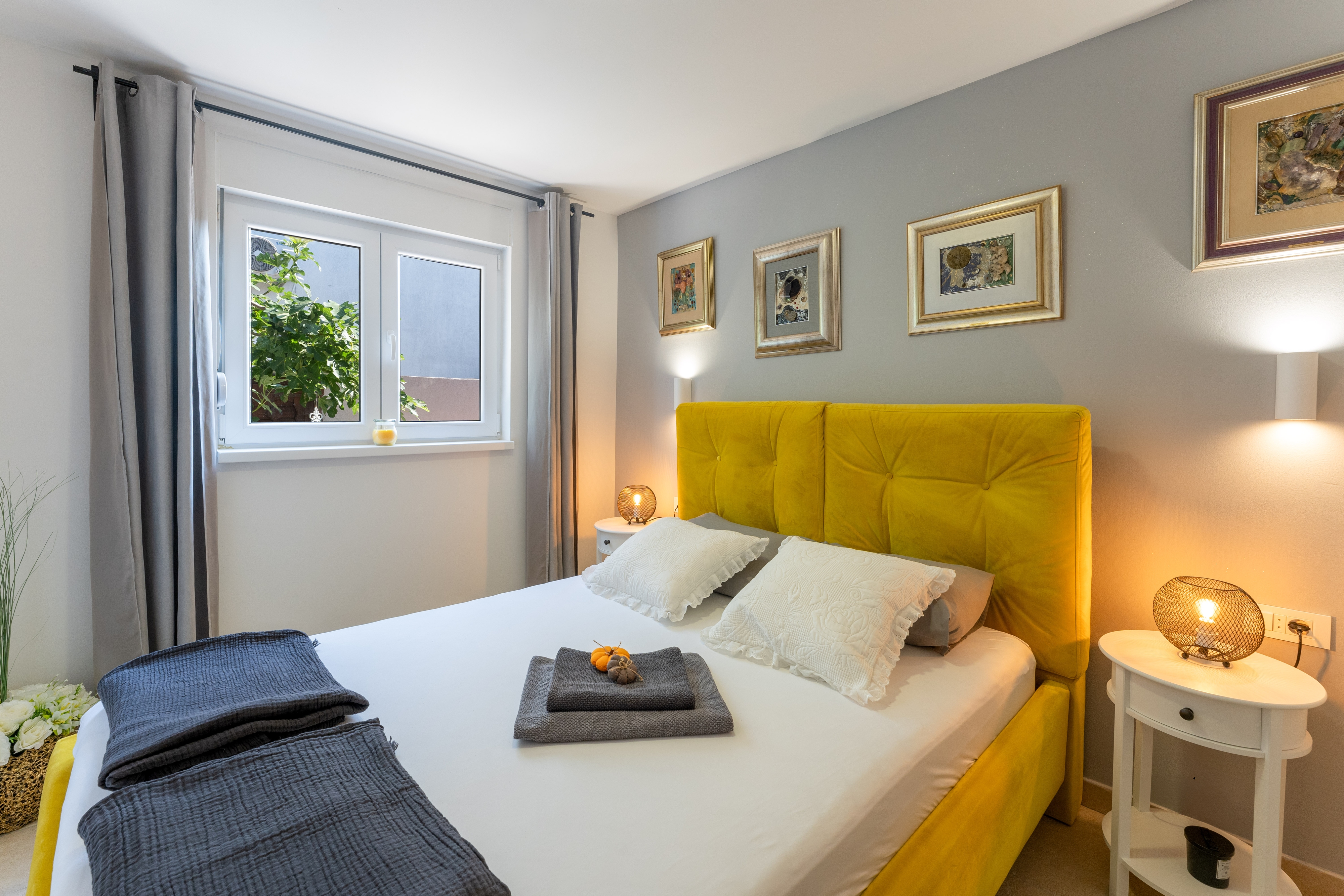 Four bedroom house with terrace Peroj, Fažana  K