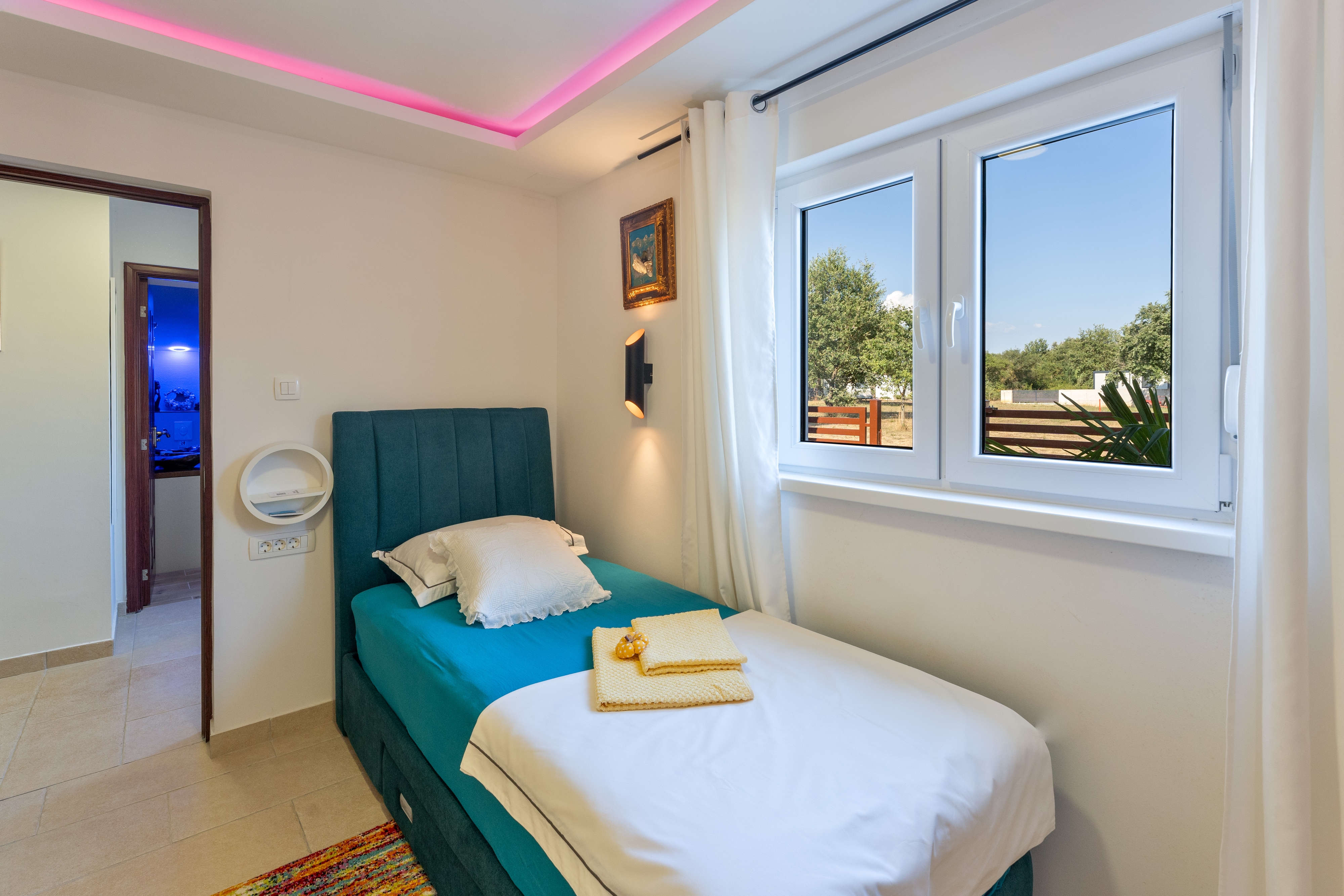 Four bedroom house with terrace Peroj, Fažana  K