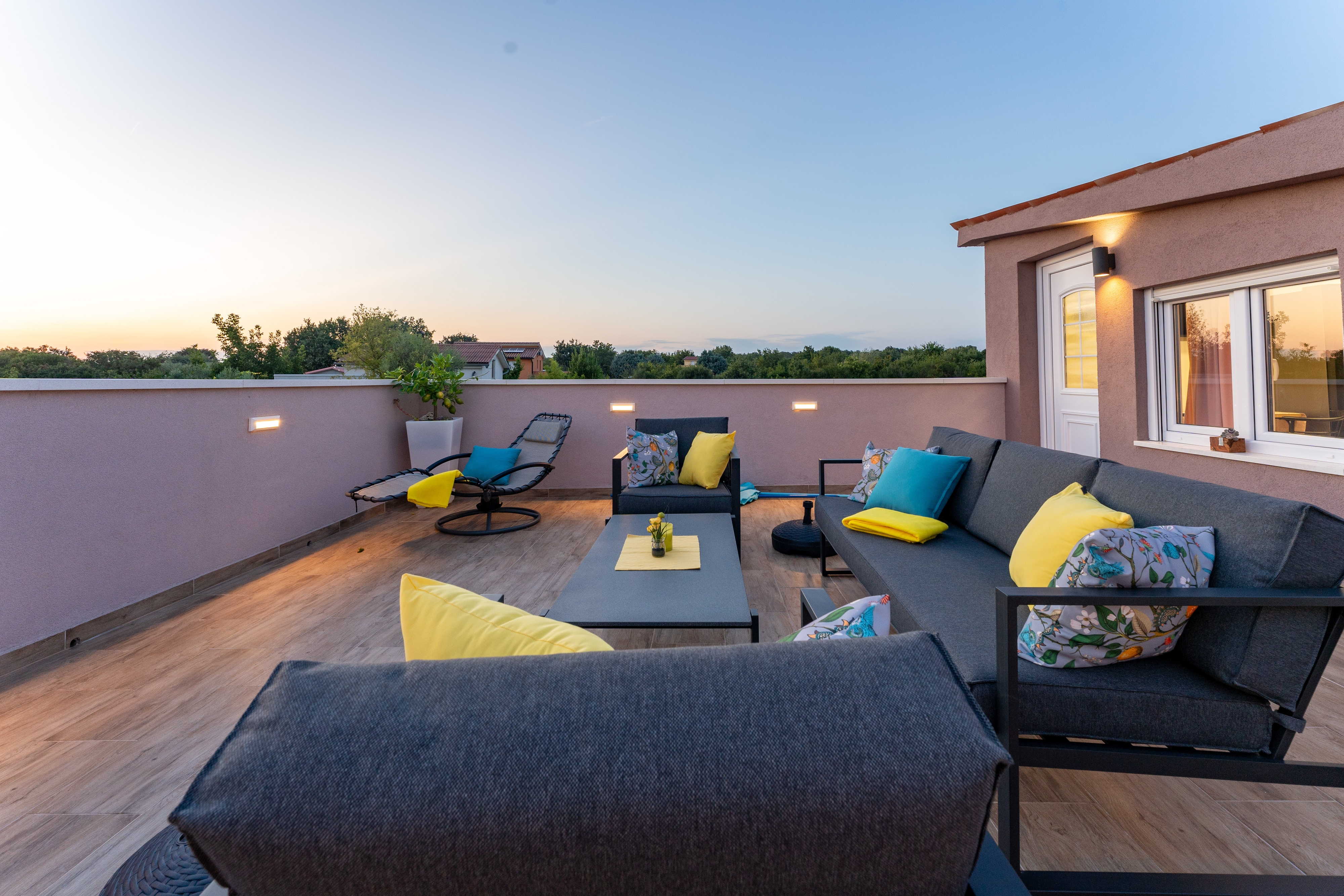 Four bedroom house with terrace Peroj, Fažana  K