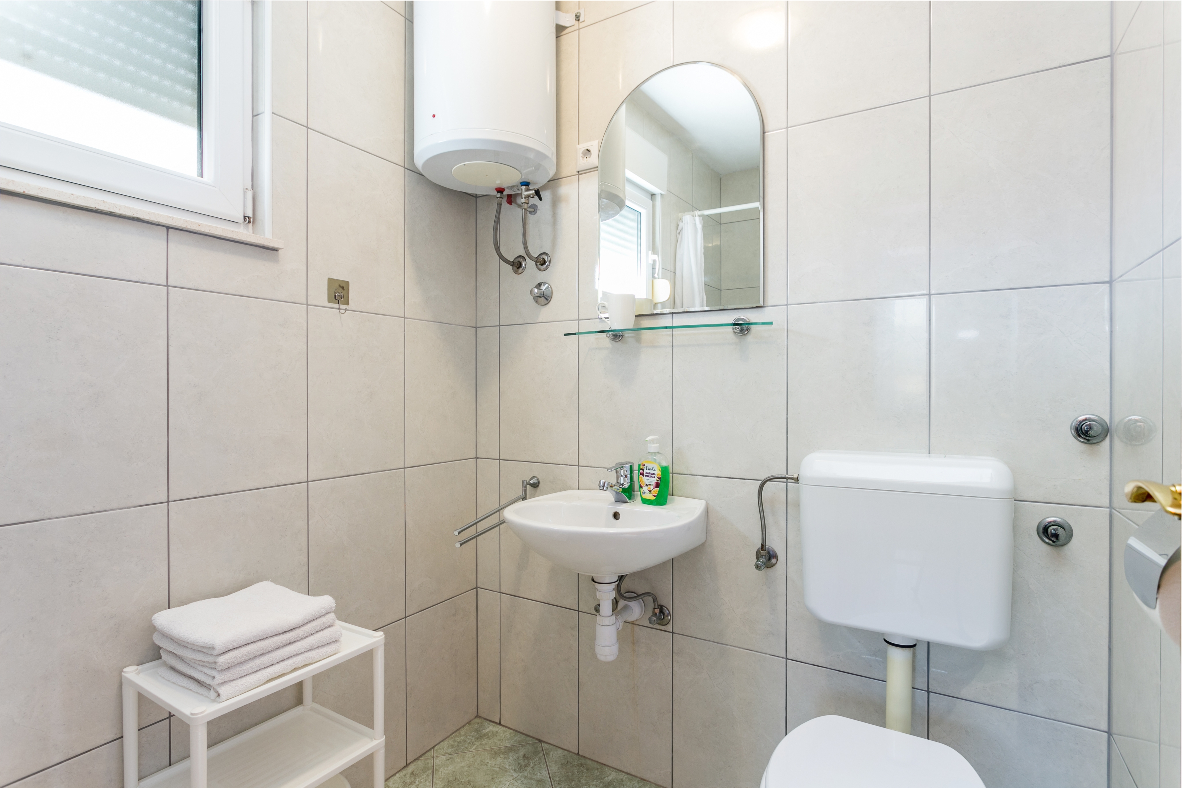 One bedroom apartment near beach Slatine, Čiovo  A-a