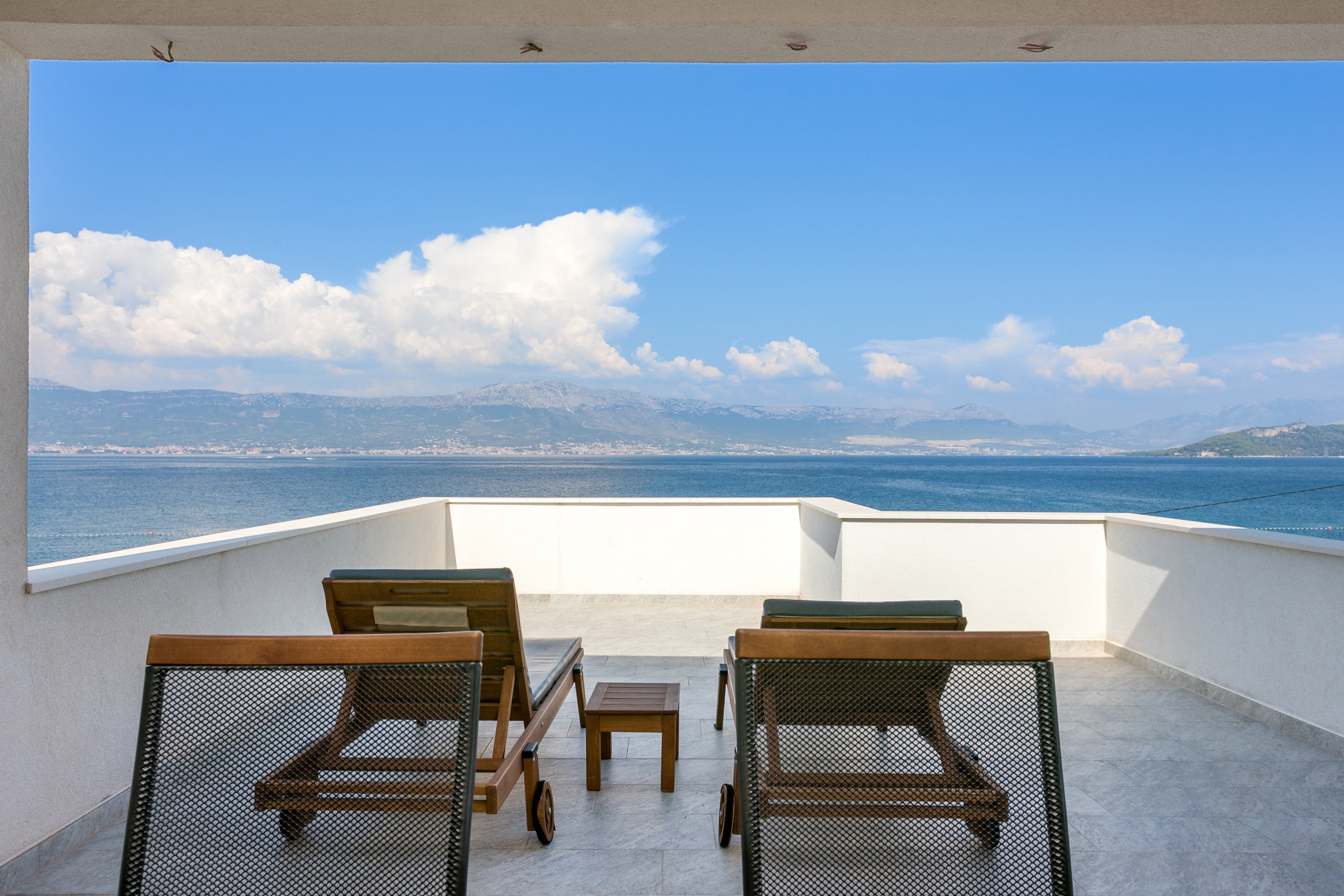 One bedroom apartment near beach Slatine, Čiovo (A-23332-a) One bedroom apartment near beach Slatine, Čiovo (A-23332-a)