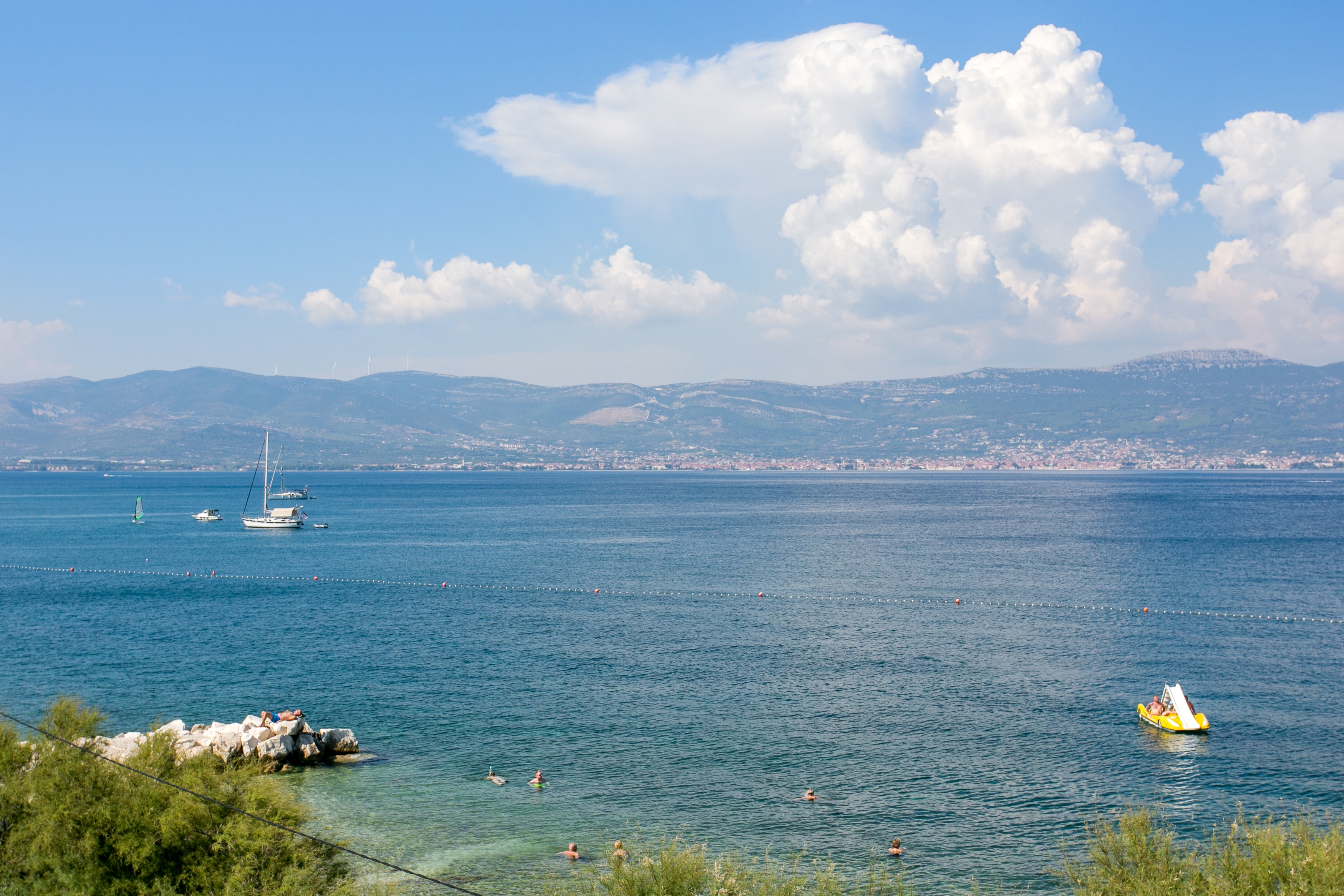 One bedroom apartment near beach Slatine, Čiovo  A-a