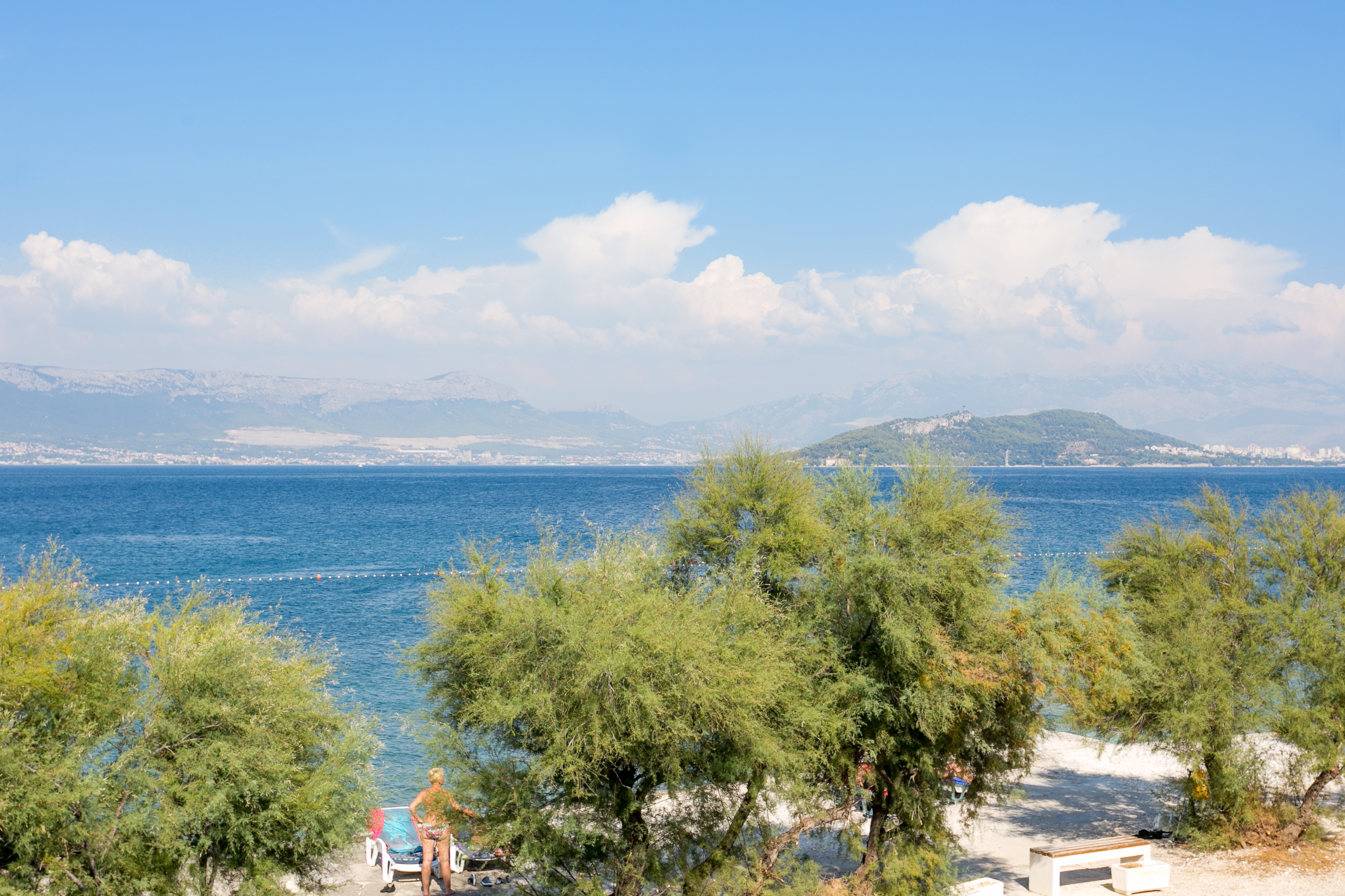 One bedroom apartment near beach Slatine, Čiovo  A-c