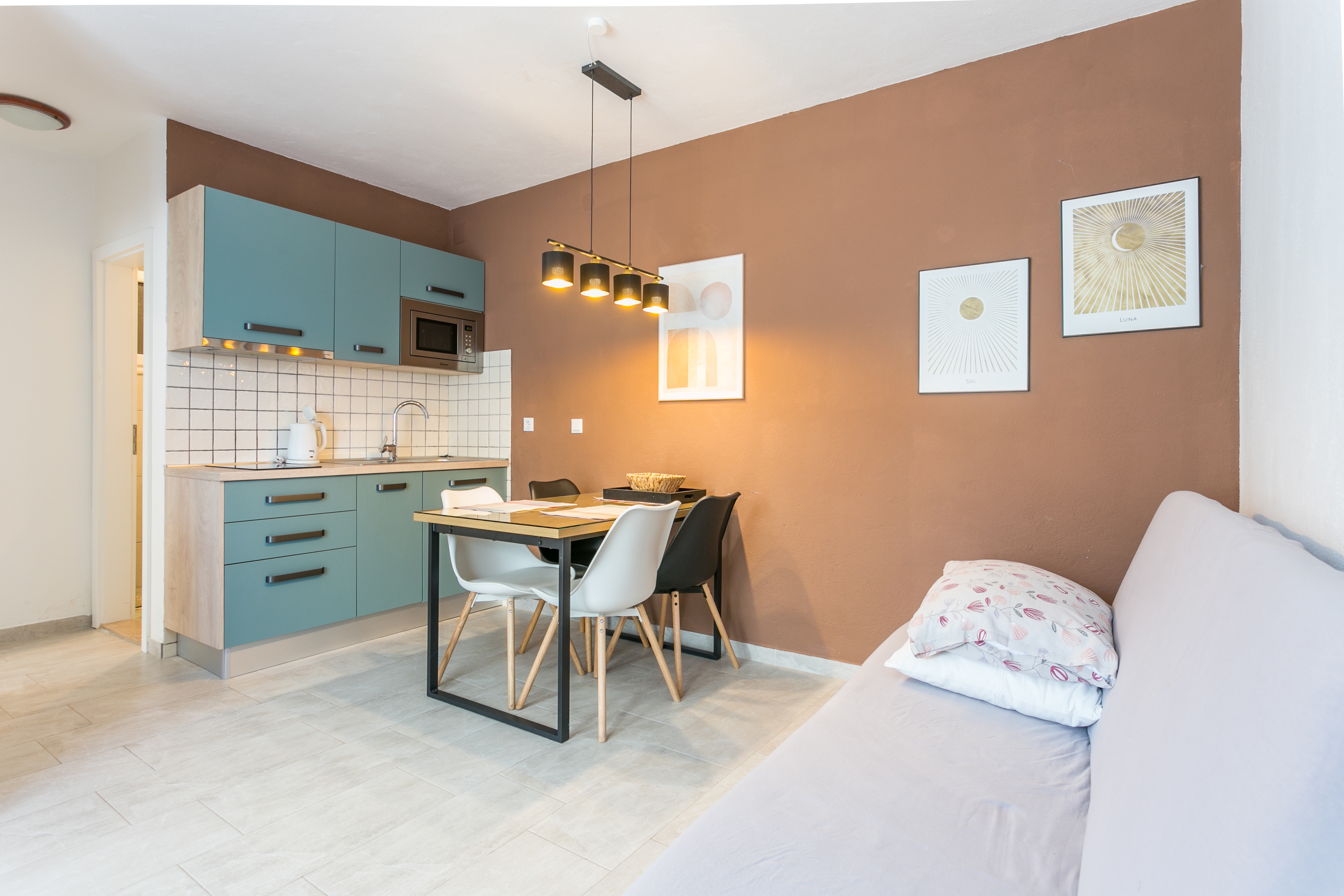 One bedroom apartment near beach Slatine, Čiovo (A-23332-d)