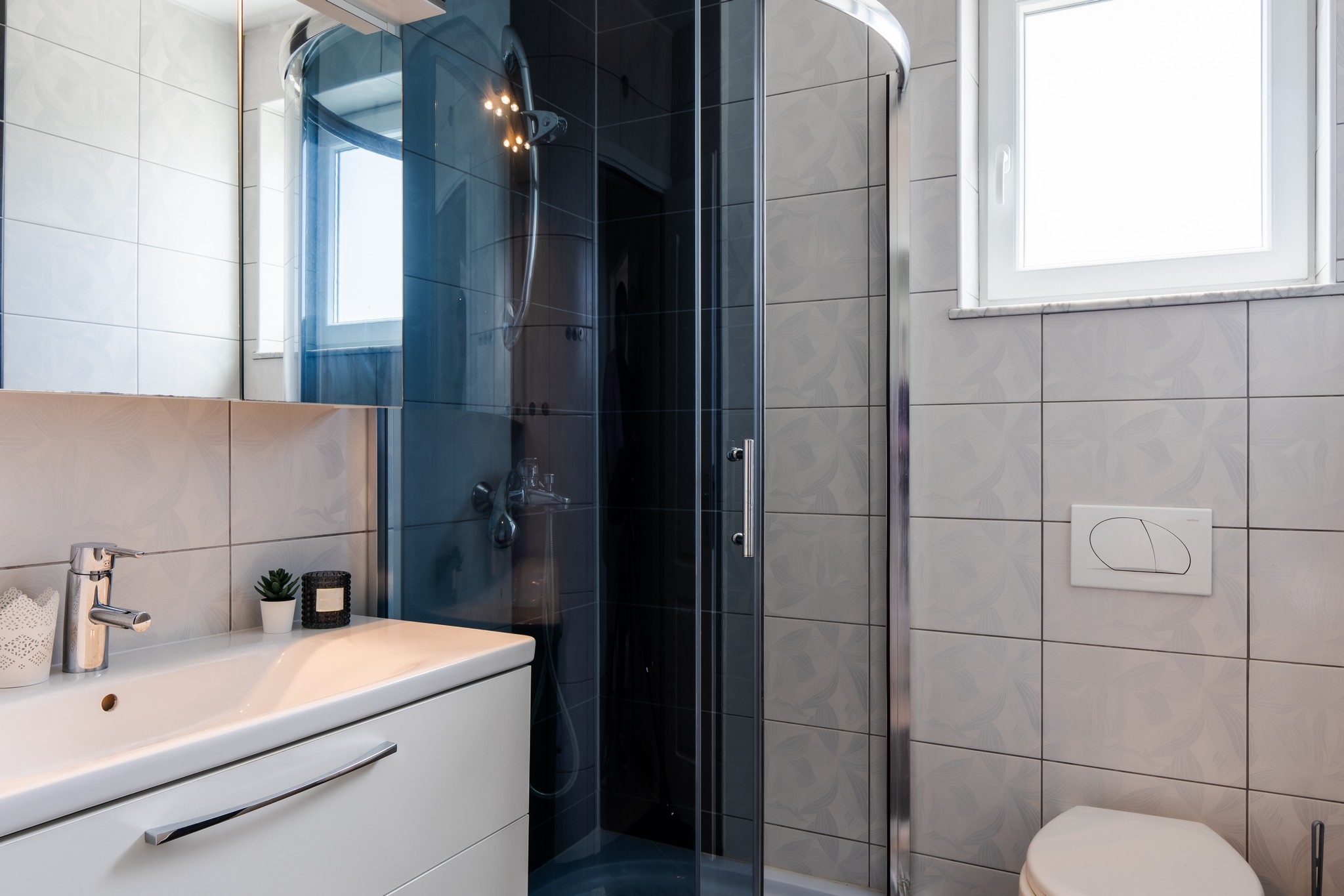 Three bedroom apartment with terrace Vir  A-a