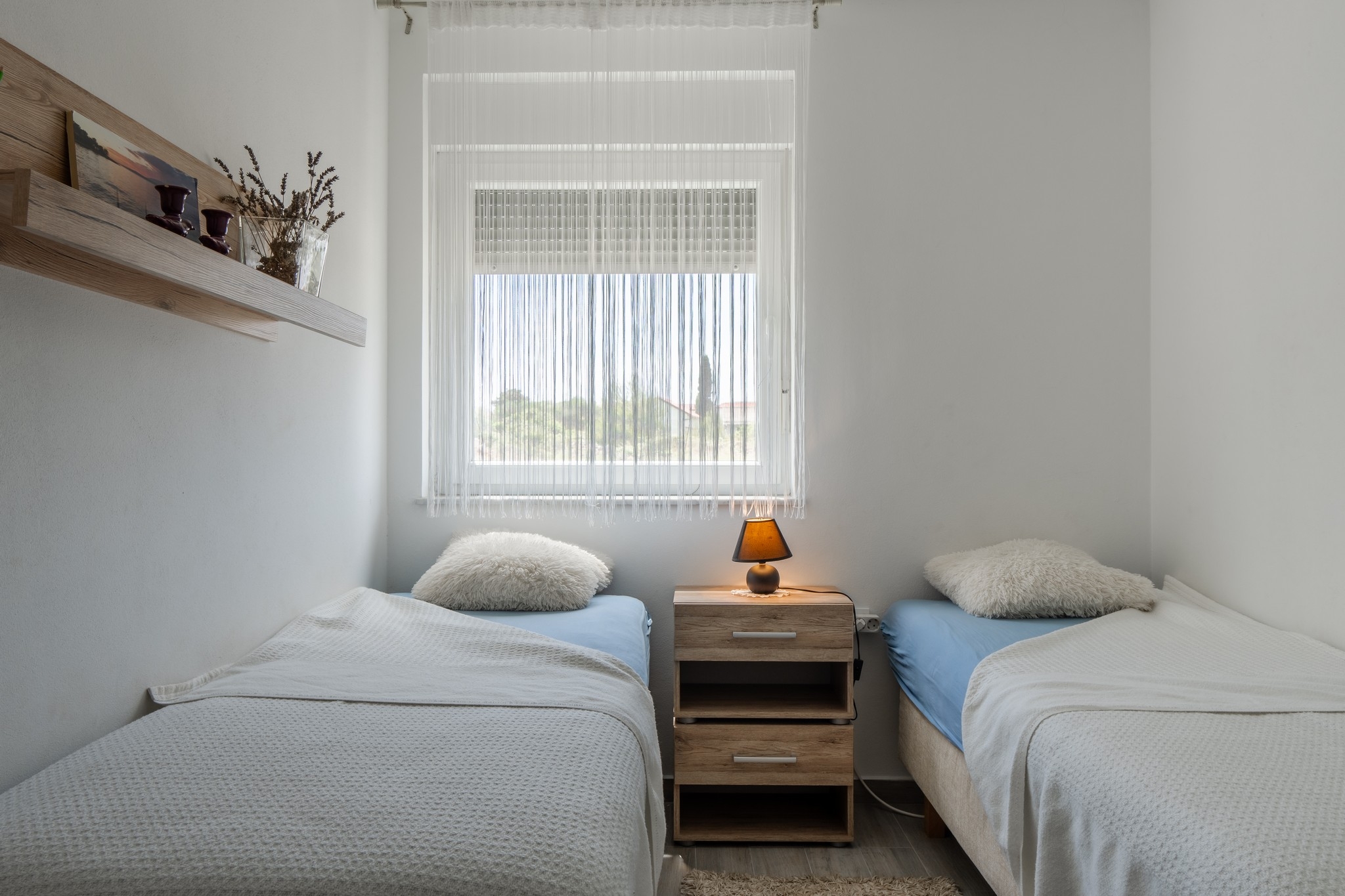 Three bedroom apartment with terrace Vir  A-a