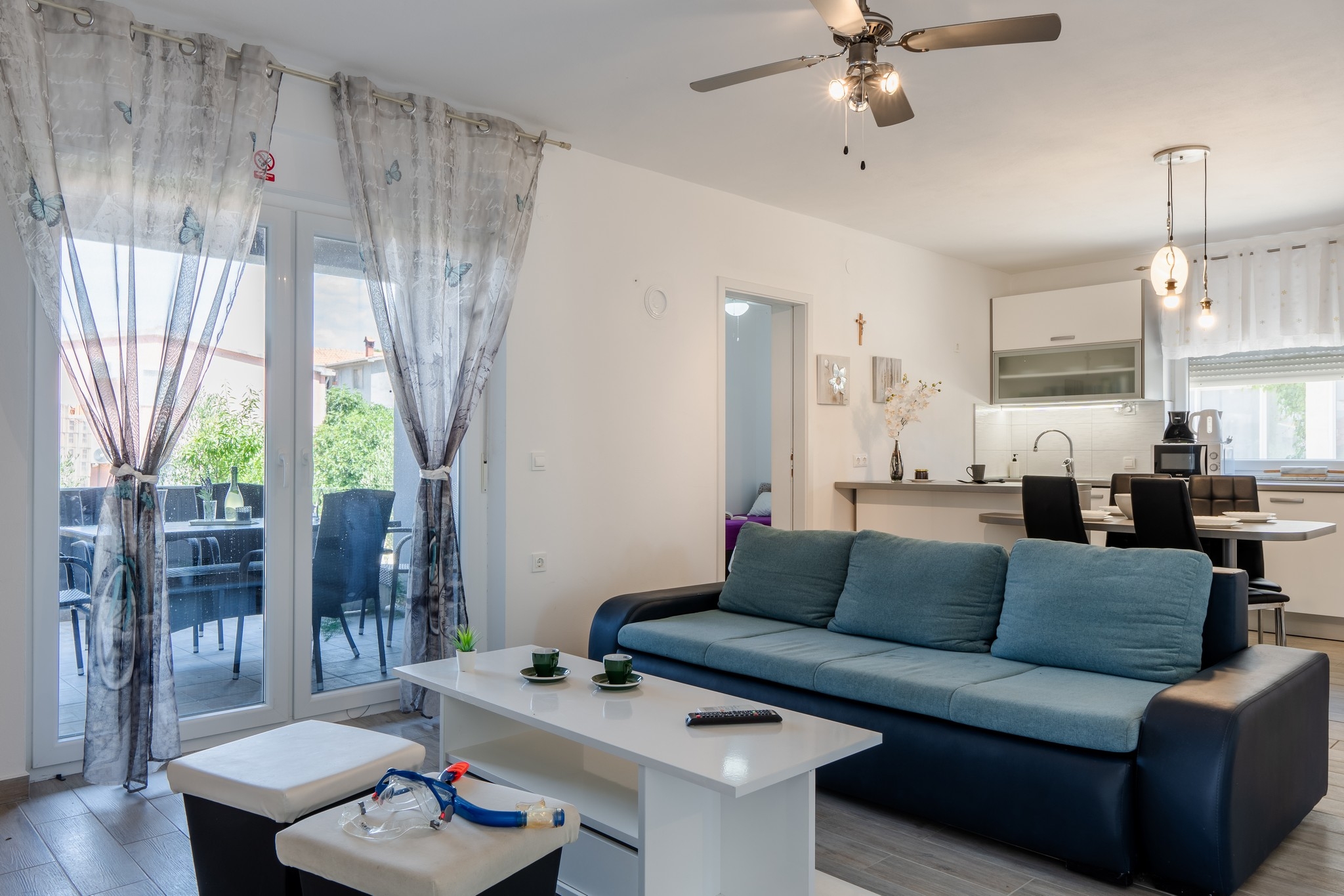 Three bedroom apartment with terrace Vir (A-23333-a) Three bedroom apartment with terrace Vir (A-23333-a)