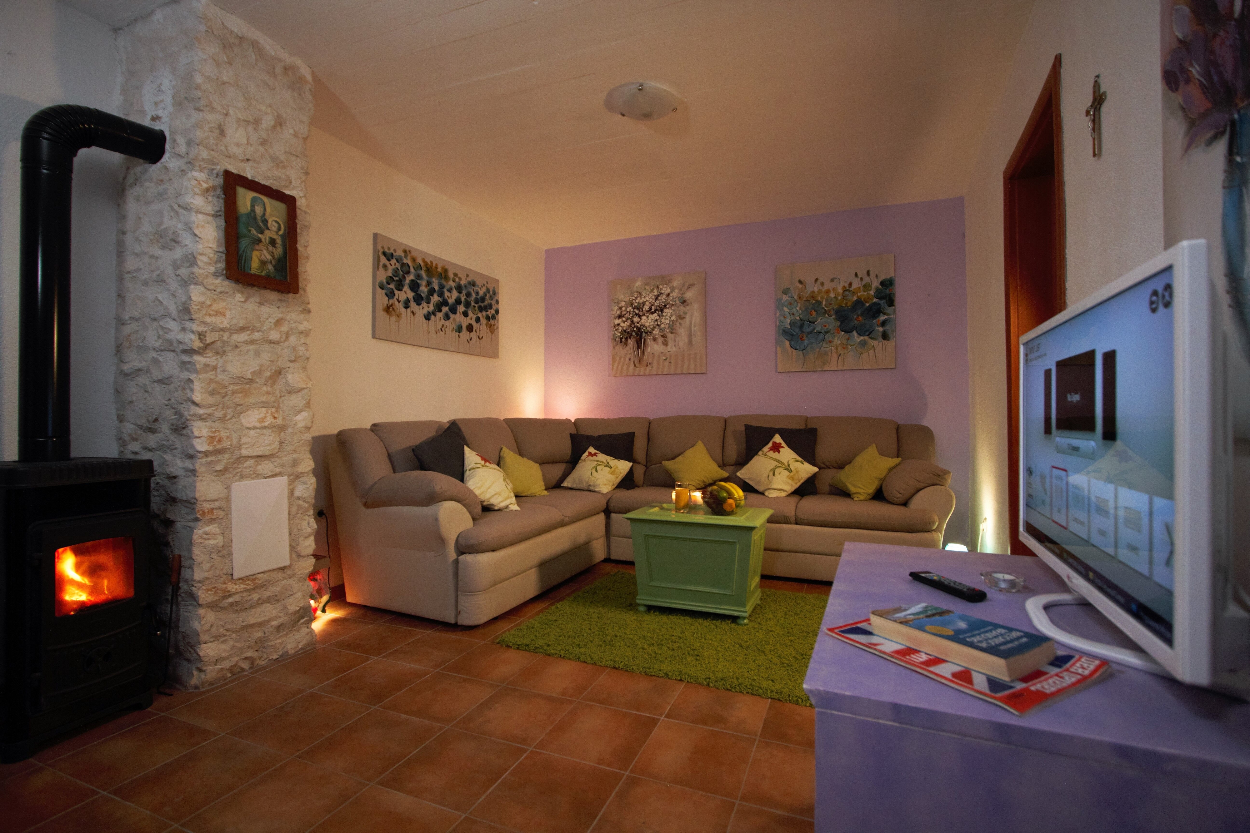 Three bedroom house with terrace Veli Brig, Brač  K