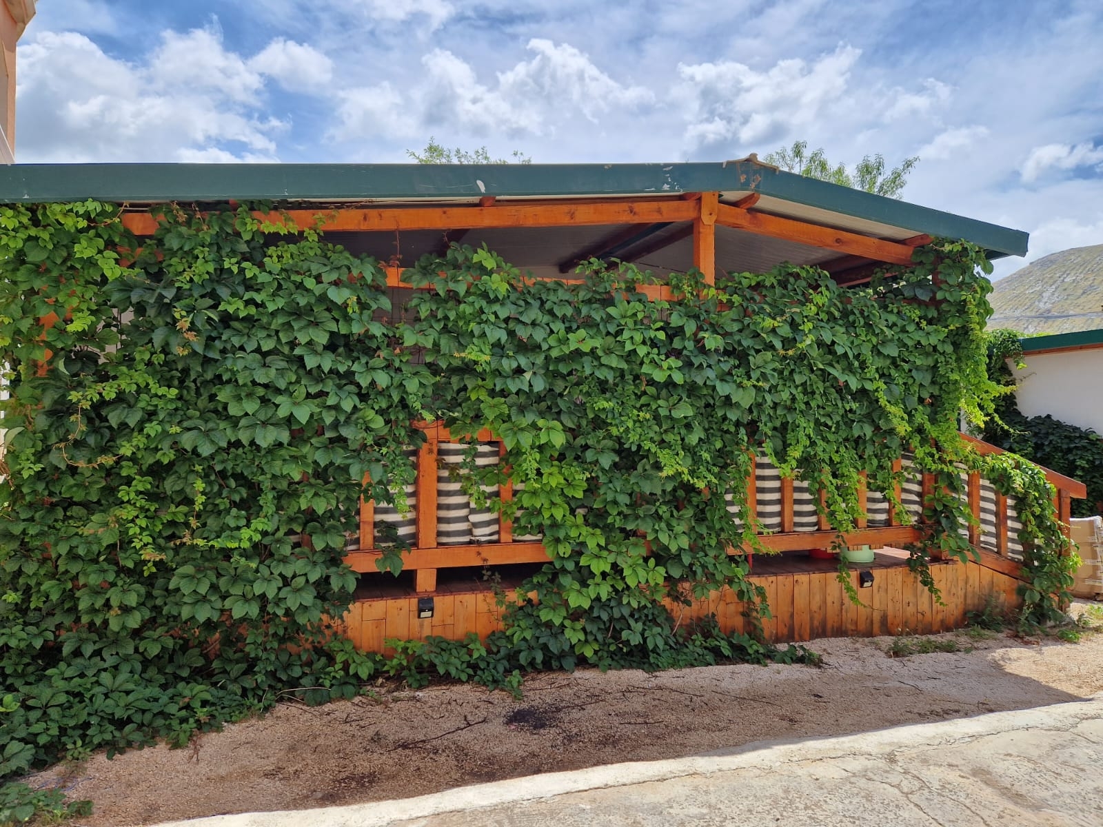 Dvosobni apartman s terasom i pogledom na more Grebaštica, Šibenik  A-b