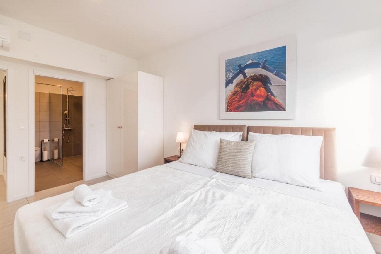 Four bedroom house with terrace and sea view Pag  K