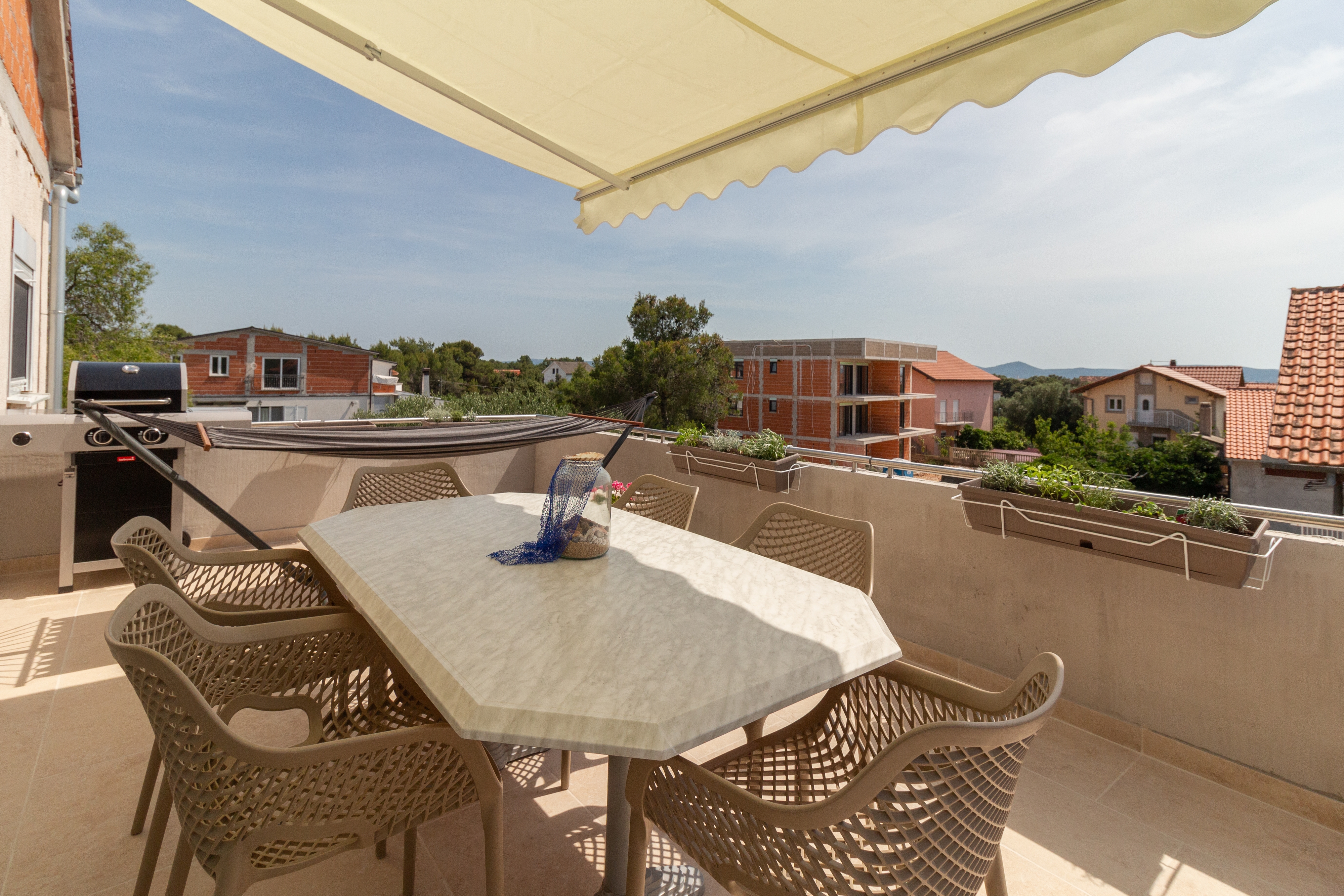 Two bedroom apartment with terrace and sea view Sukošan, Zadar  A-a