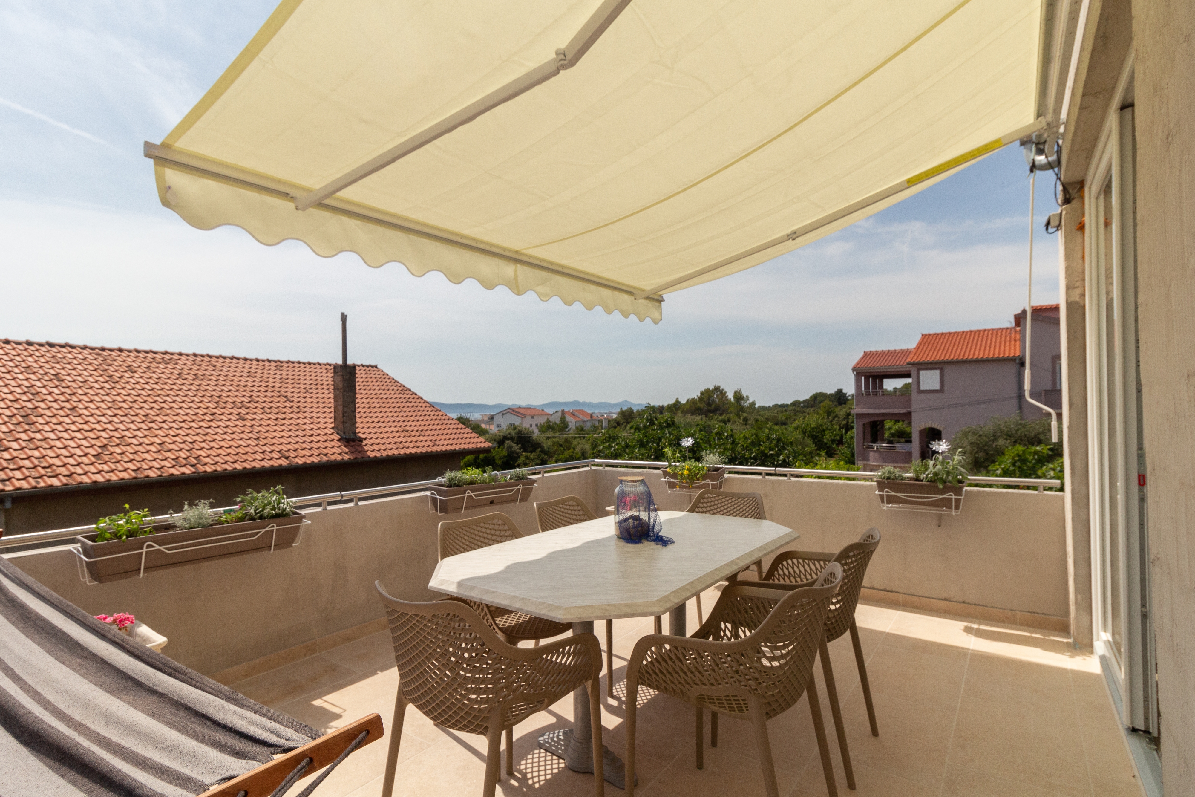 Two bedroom apartment with terrace and sea view Sukošan, Zadar  A-a