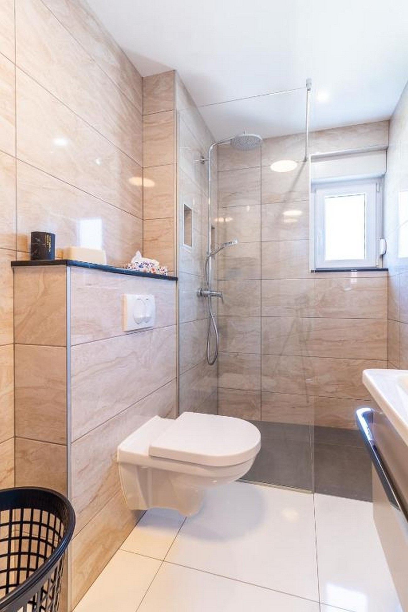 Two bedroom apartment with balcony and sea view Kaštel Stari, Kaštela  A-b