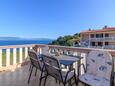 Duga Luka (Prtlog), Terrasse dans l’hébergement en type apartment, avec la vue sur la mer et WiFi.