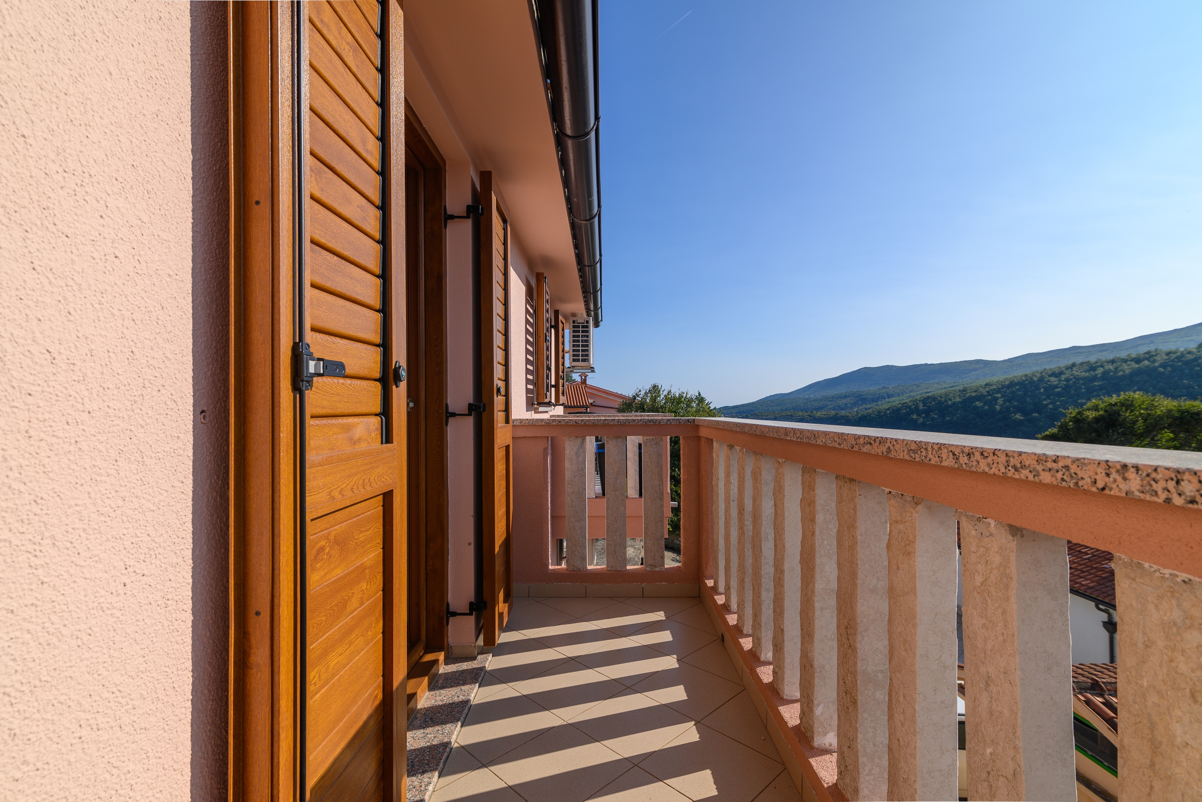 One bedroom apartment with terrace and sea view Duga Luka (Prtlog), Labin  A-d